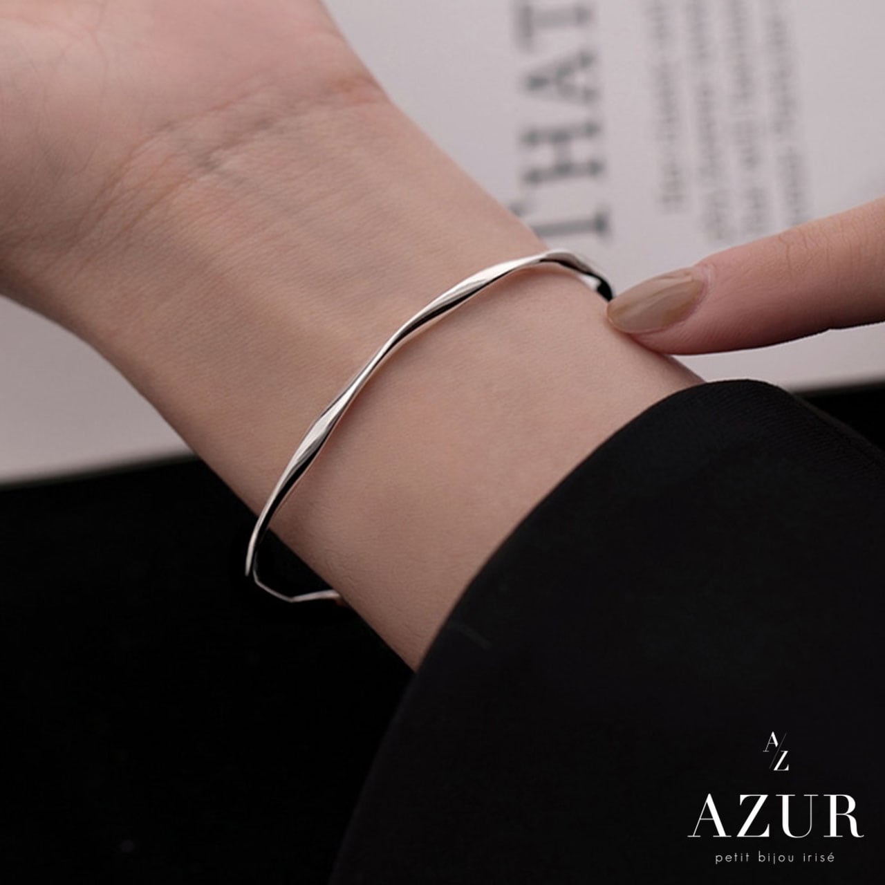 スパイラルブレスレット