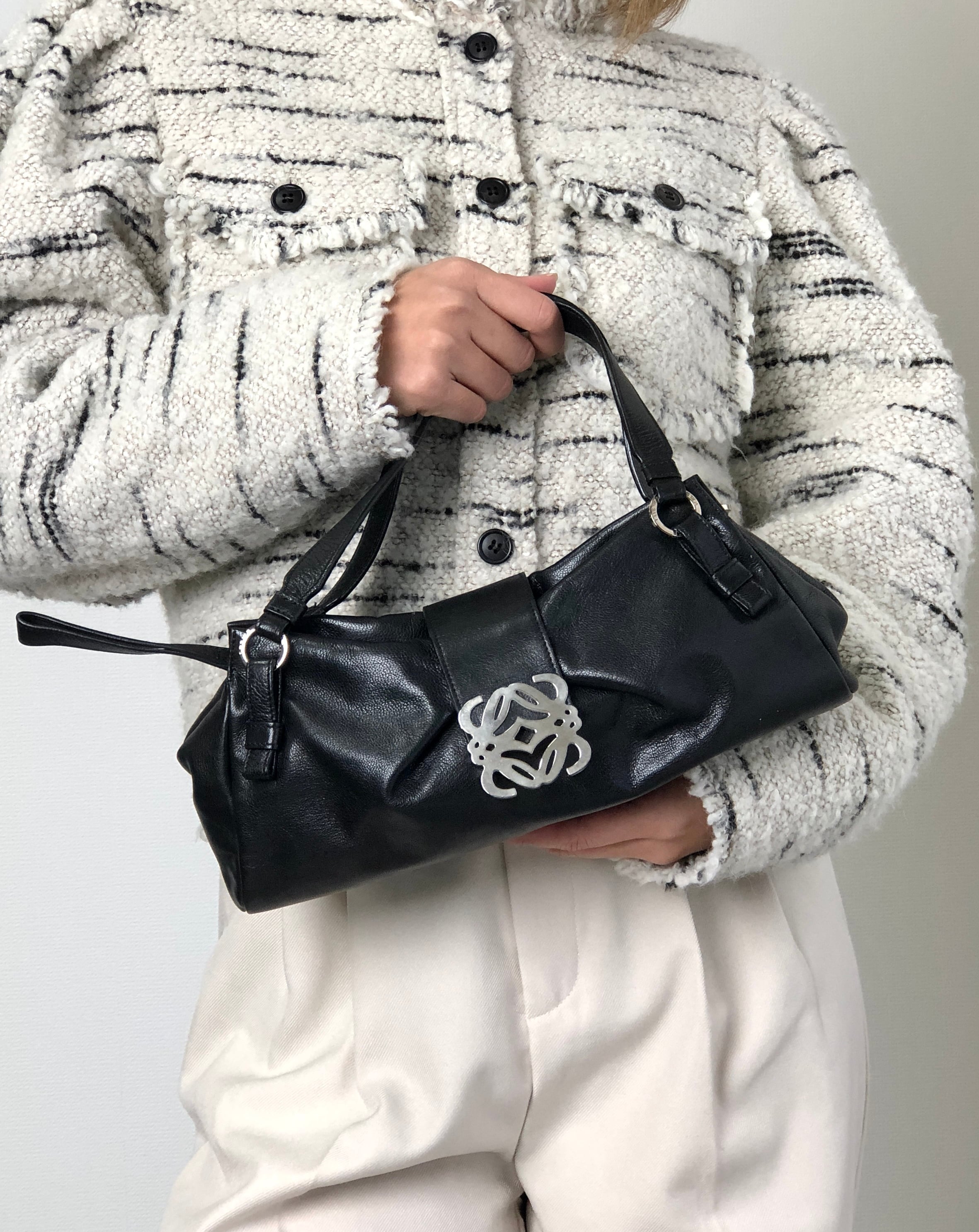 LOEWE ロエベ ハンドバッグ ブラック アナグラム レザー vintage ヴィンテージ オールド sf28ij