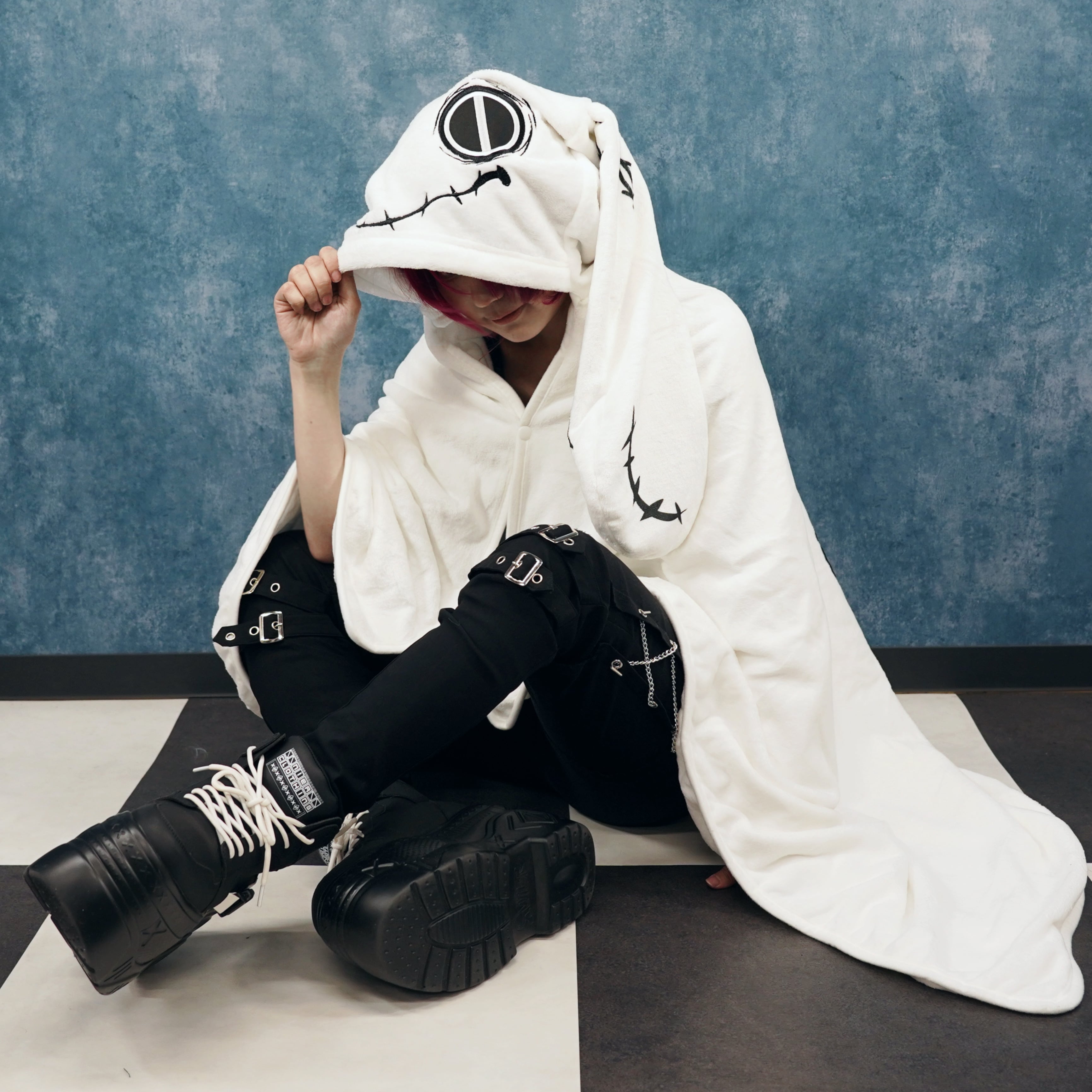 被れるNieRちゃんもこもこブランケット【クッション収納可】 | NIER