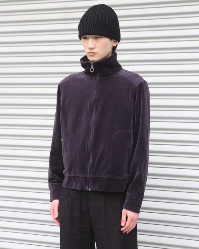 short lengthhigh  neck velours blouson
