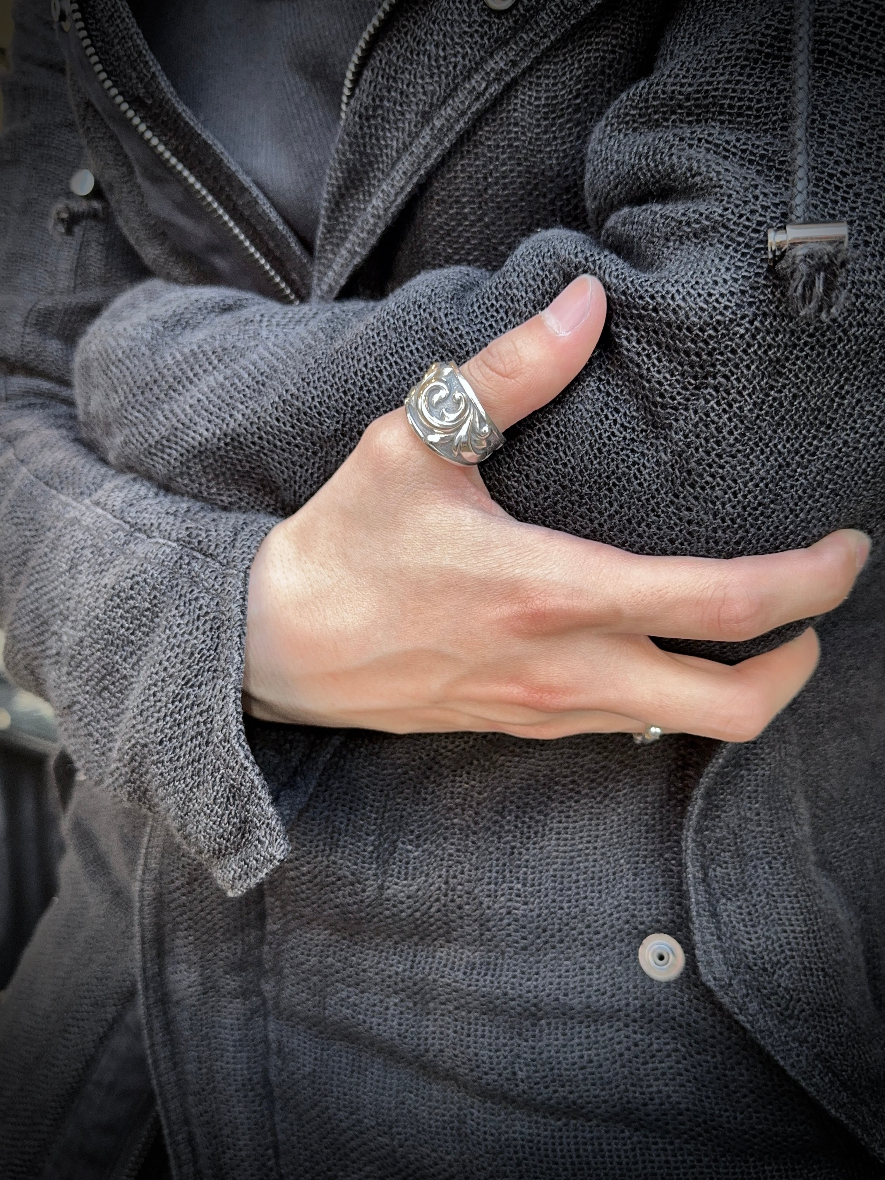 Ravish Rucy Ivy Wide Ring アイビーワイドリング | Gift Rover