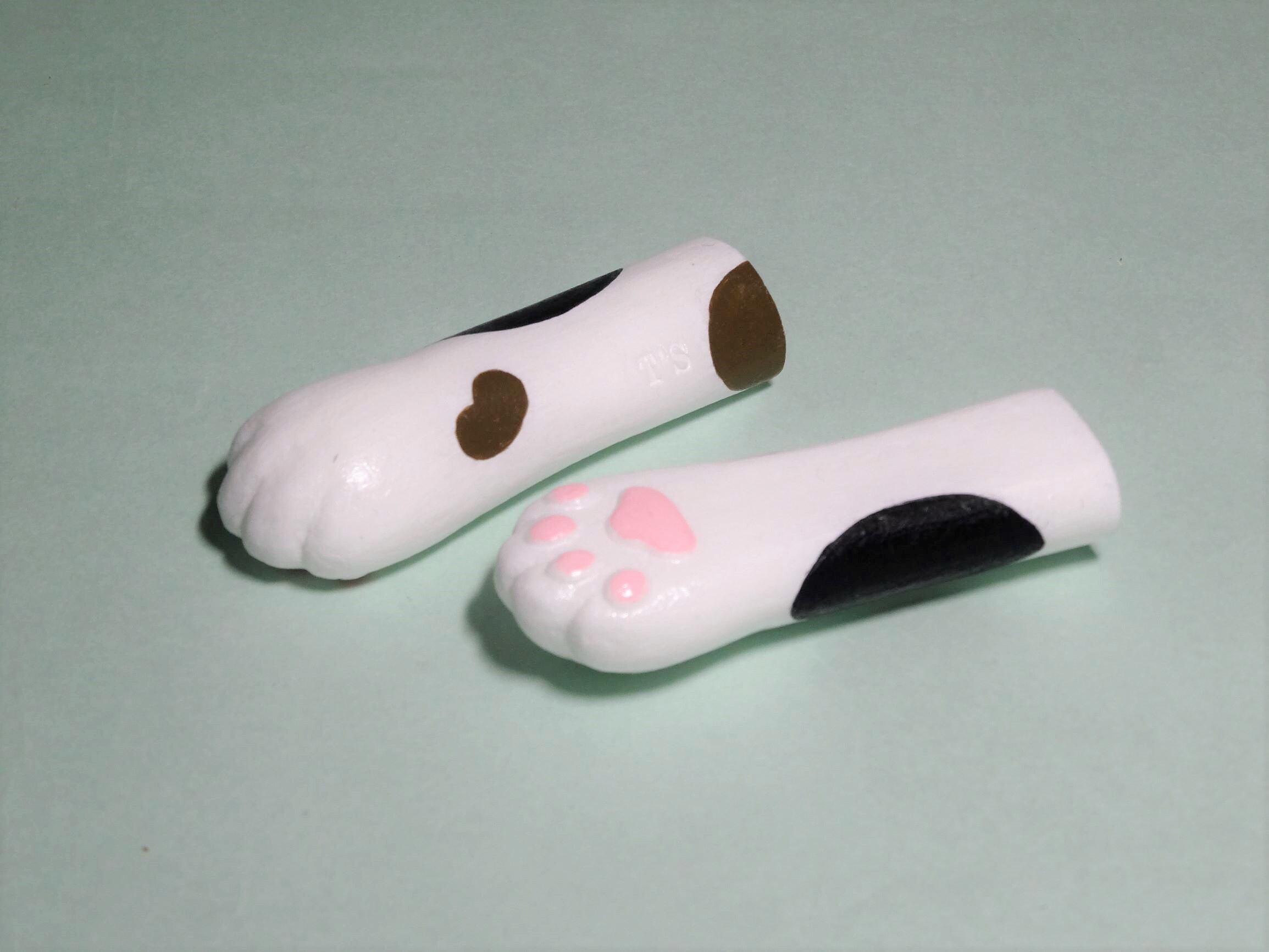 KY-14 ねこの手ツボ押しキーホルダー | T'S COLLECTION