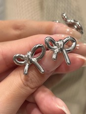 Round ribbon pierce