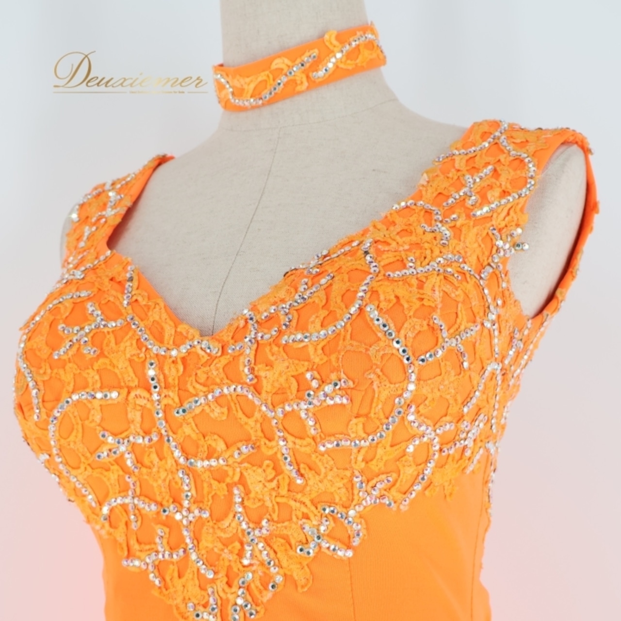 社交ダンス 衣装 ラテン ドレス ワンピース 蛍光 オレンジ フリンジ 鮮やか デモ 競技 ダンス パーティドレス パーティ 発表会 伸縮 ストレッチ オレンジ系 フリンジドレス 衣装パーティ 踊り用衣装 ラテン競技用 デモンストレーション用 ダンス用ドレス コスチューム