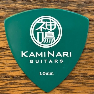 KAMINARI Pick Triangle / 1.0mm (Hard)