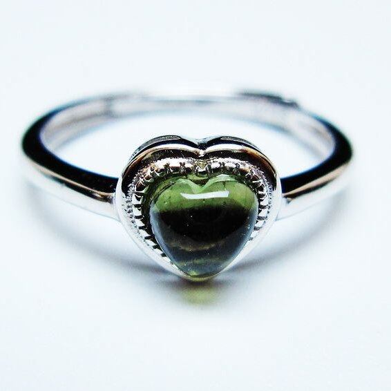 モルダバイト リング モルダウ石 指輪 ハート フリーサイズ 13号 一点物 メール便可 [M便 1/20] 199-569