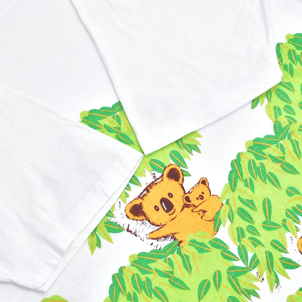 BANPRESTO コアラのマーチ 親子コアラ総柄プリントTシャツ ホワイト