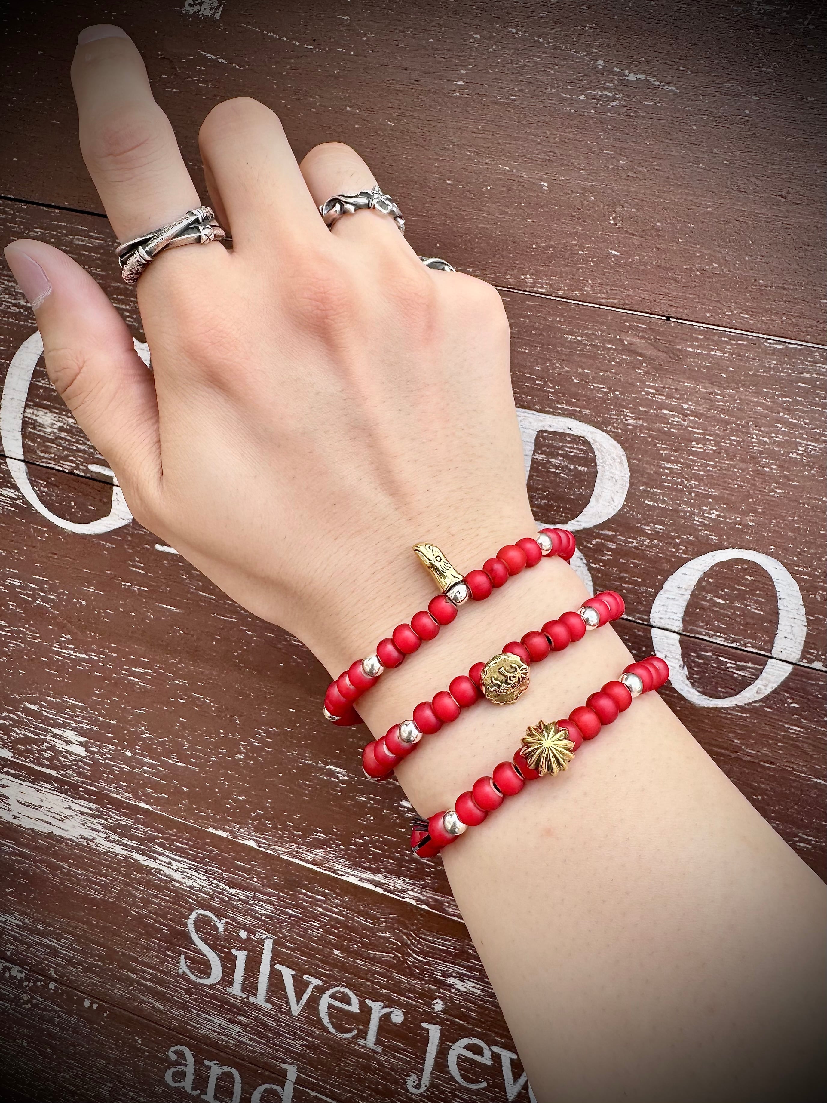 Gift Rover インディアンレッドビーズブレスレット：ココペリ | Gift
