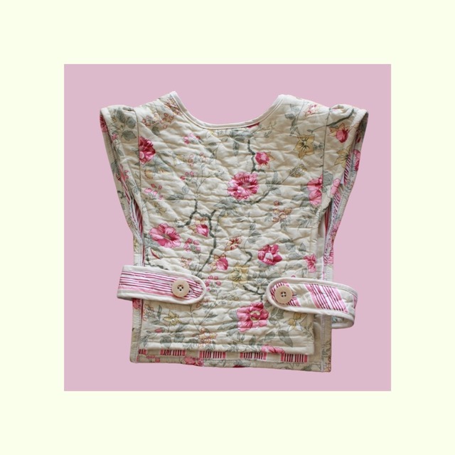 Re; project / (( KIDS ))【Belted Vest】1970-80s French Flower Quilt