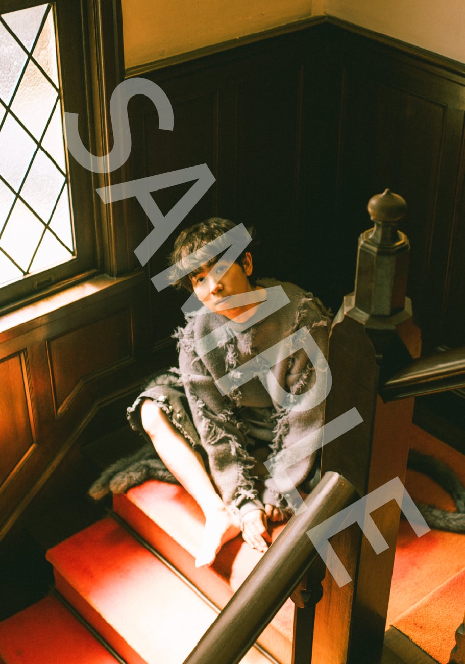 【受注販売】『文豪ノスタルジア 山下大輝×夏目漱石 吾輩は猫である』アザーカットブロマイドH