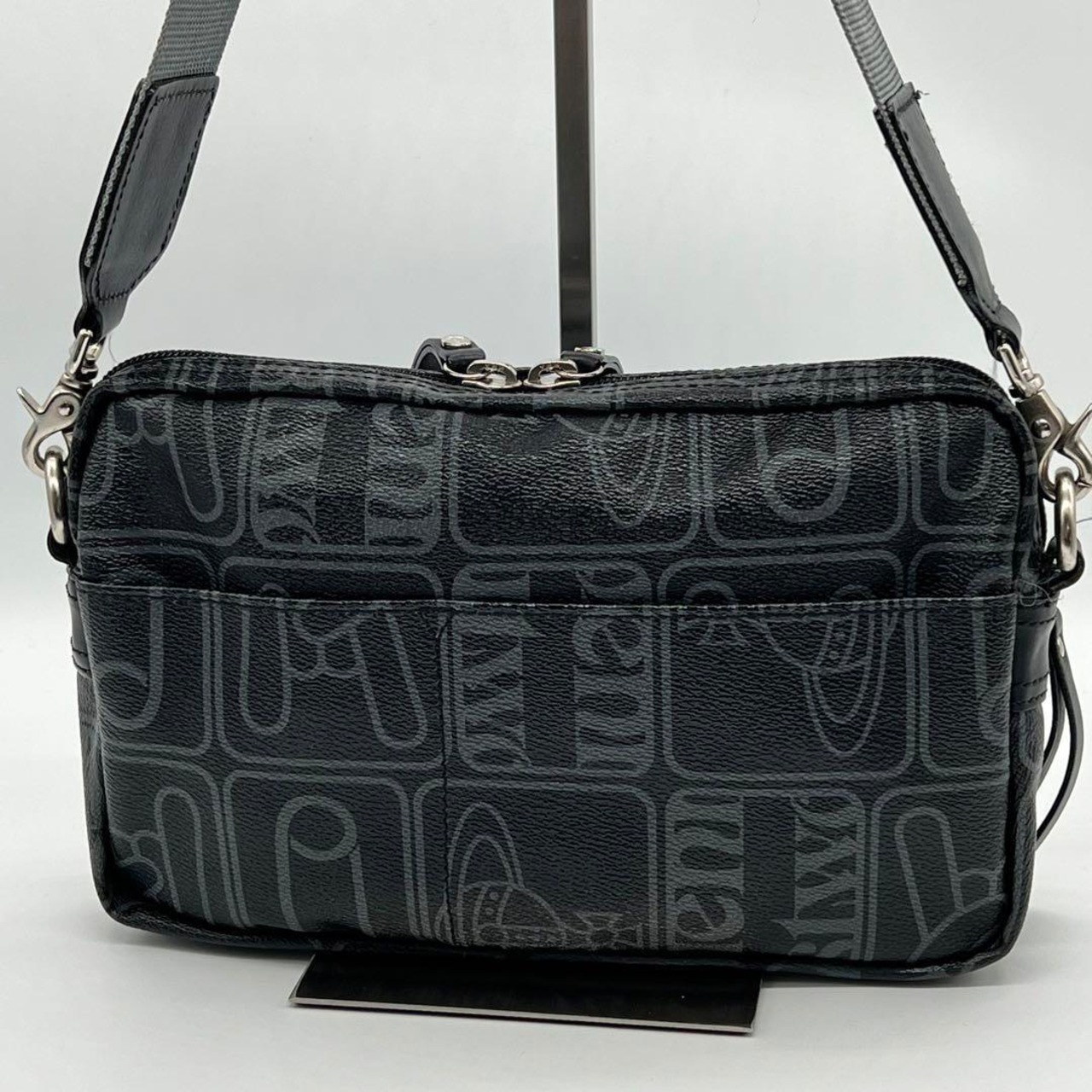✨極美品✨Vivienne Westwood ショルダーバッグ PVC 黒色 | F.B 