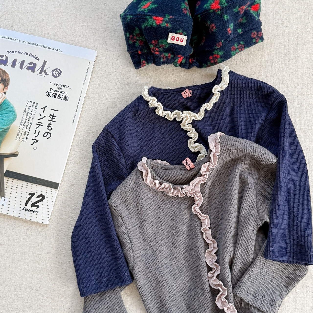 春フリル付きTシャツ