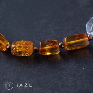 琥珀とパールの輝く美と健康ブレス［アンバー（琥珀）／淡水パール／水晶／クラック水晶］