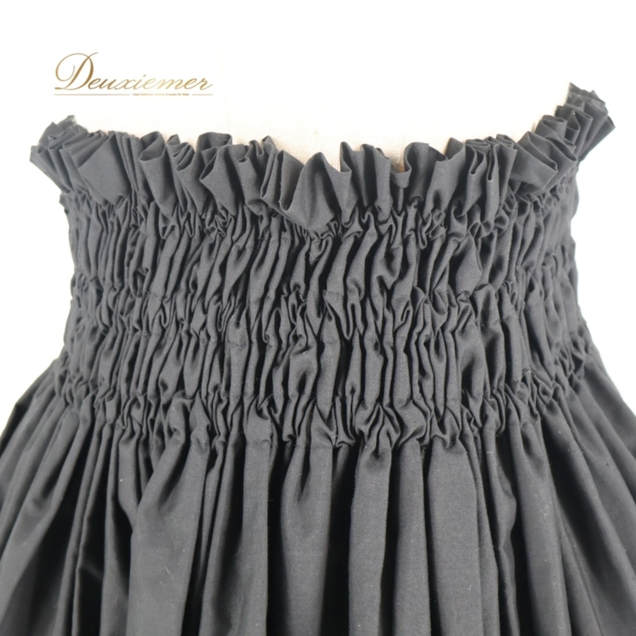 フラダンス 衣装 パウスカート ブラック系 ハワイアンプリント アロハ フラワープリント シングル スカート かわいい おしゃれ 大人っぽい 上品 かっこいい ホワイト系 グリーン系 グレイ系 黒 白 緑 黄緑 灰色 フラ ダンス ブラック お花 大人 おしゃれなスカート