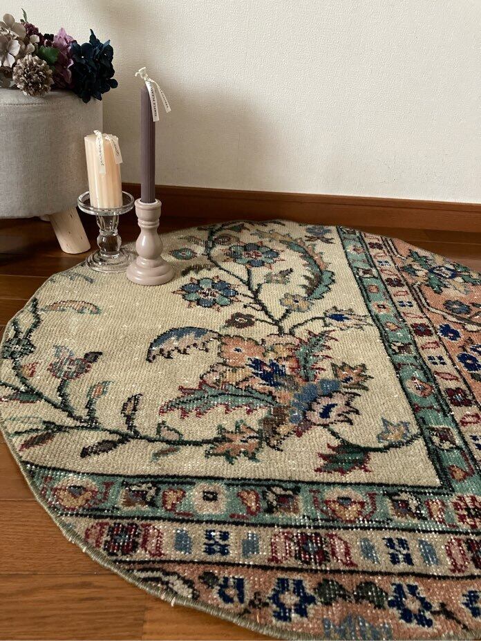 トルコヴィンテージラグOld Turkish Vintage Rug
