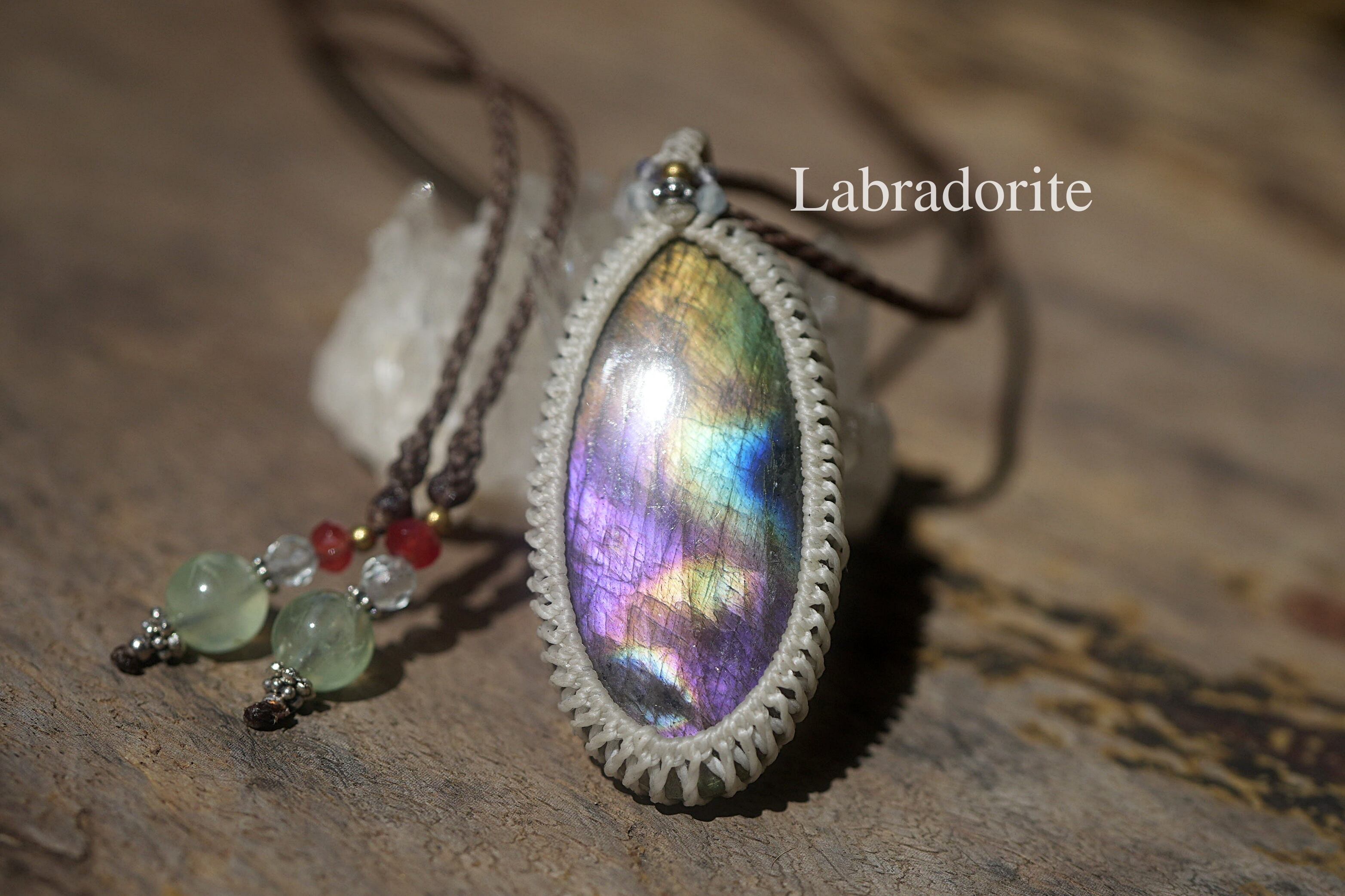 ★ピンクなマルチカラー★ラブラドライト マクラメネックレス1792