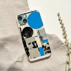 受注生産 iPhoneケース 青い丸と黒い紙片コラージュ｜ZINE風 ZINE026A