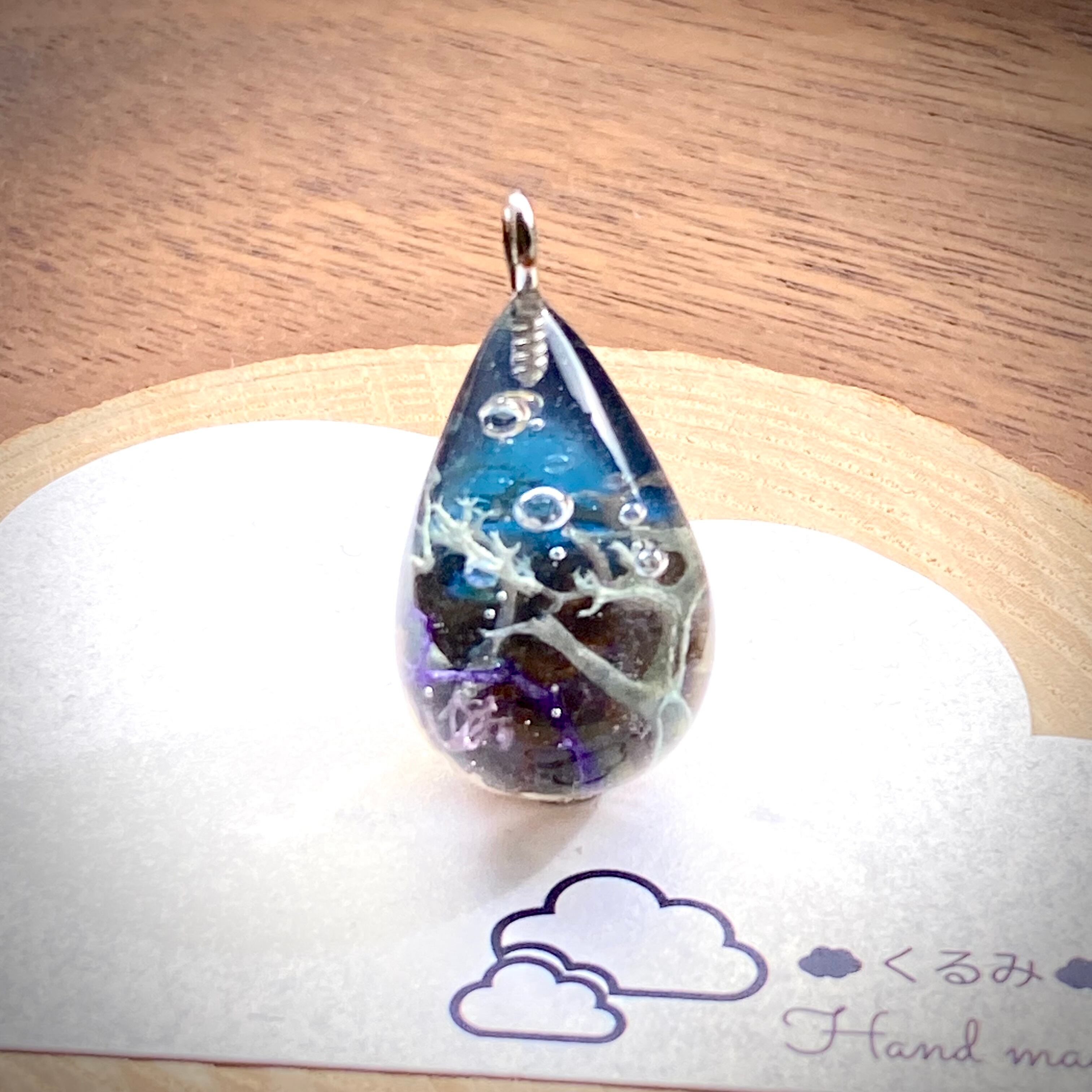 珊瑚の海ペンダント しずく型 26×17mm 前面透明 試作