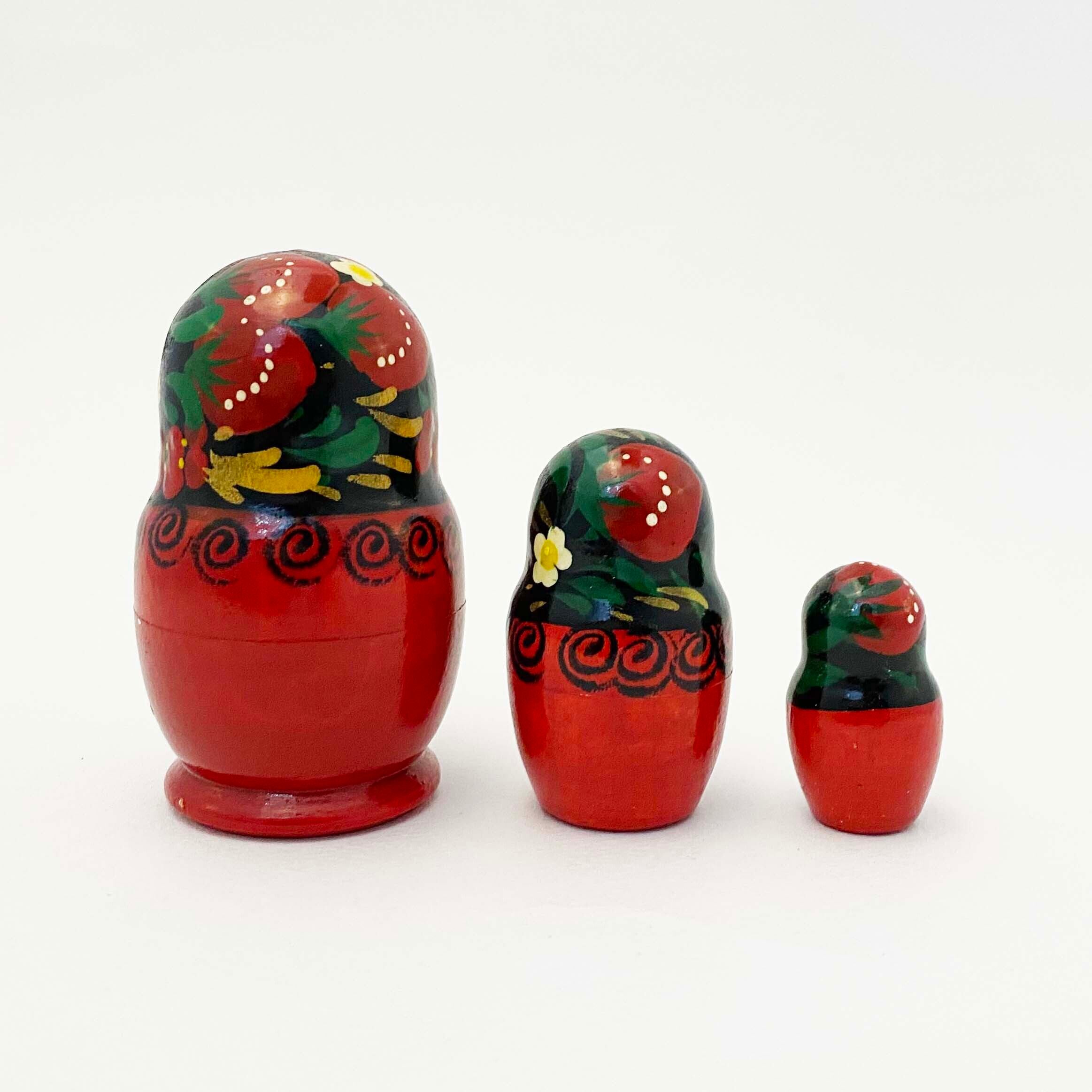 いちごマトリョーシカ（マイダン産7cm / 3個組）