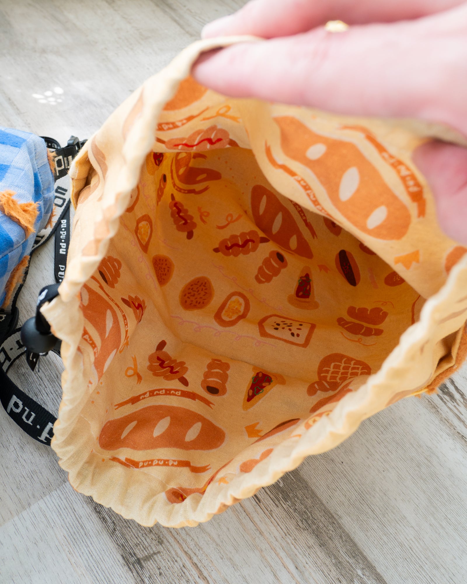 フランスパンのバケツ型トートバッグ