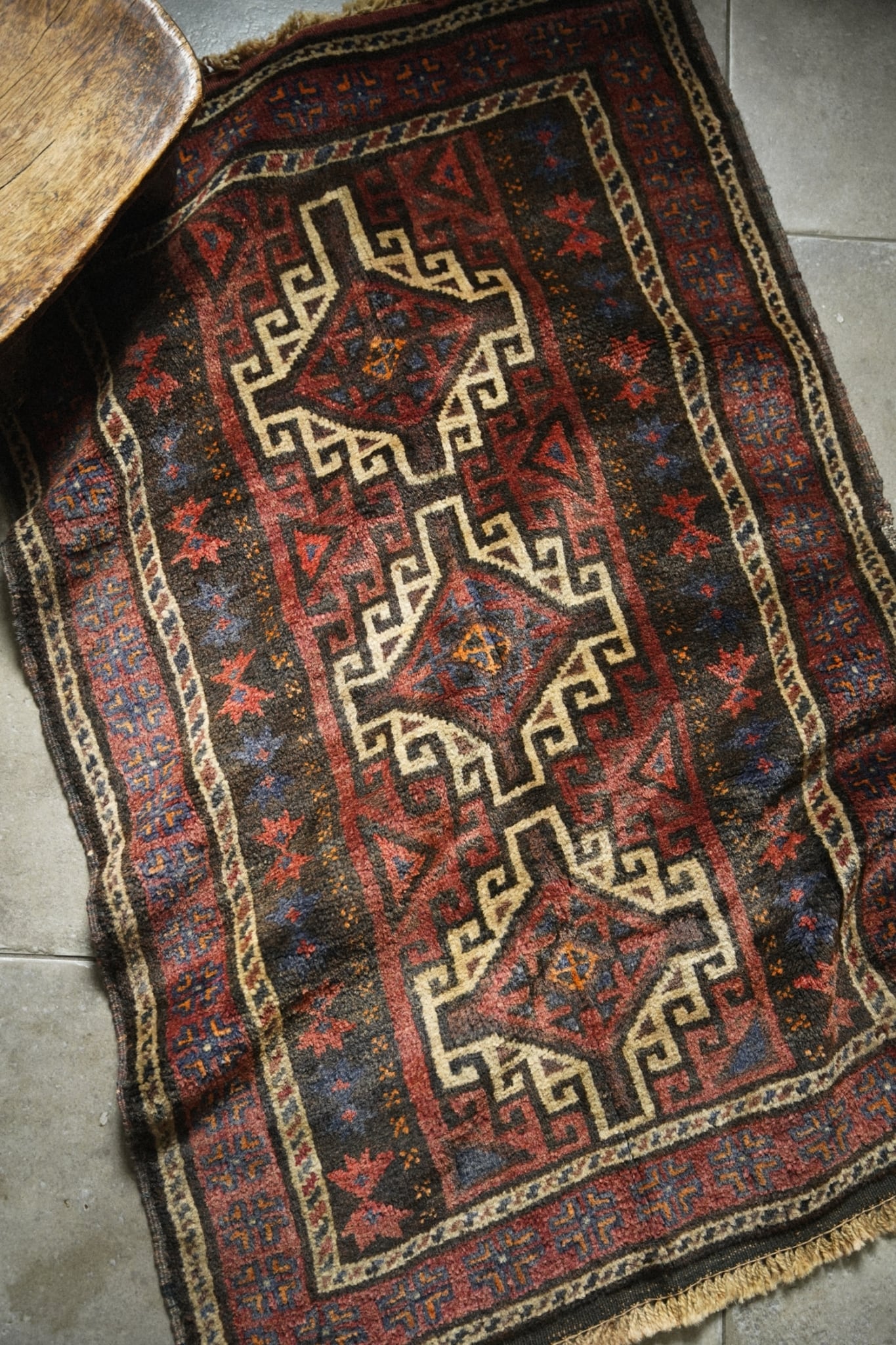 2463-Vintage Baluch rug
