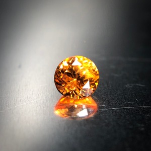 最も美しいオレンジ色 0.21ct UP 天然 マンダリンガーネット