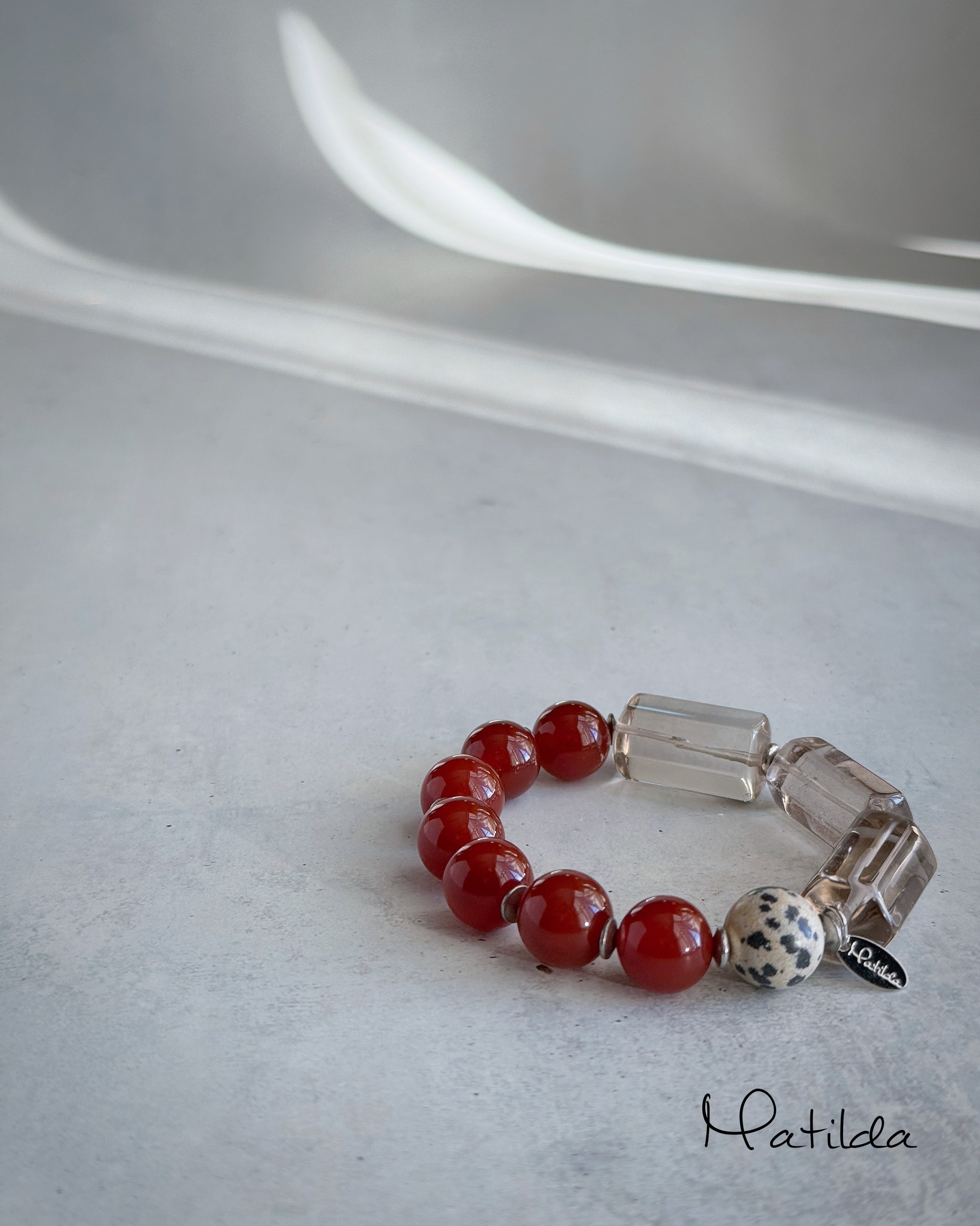 The 'Matilda' bracelet(レッドジェイド×スモーキークォーツ)