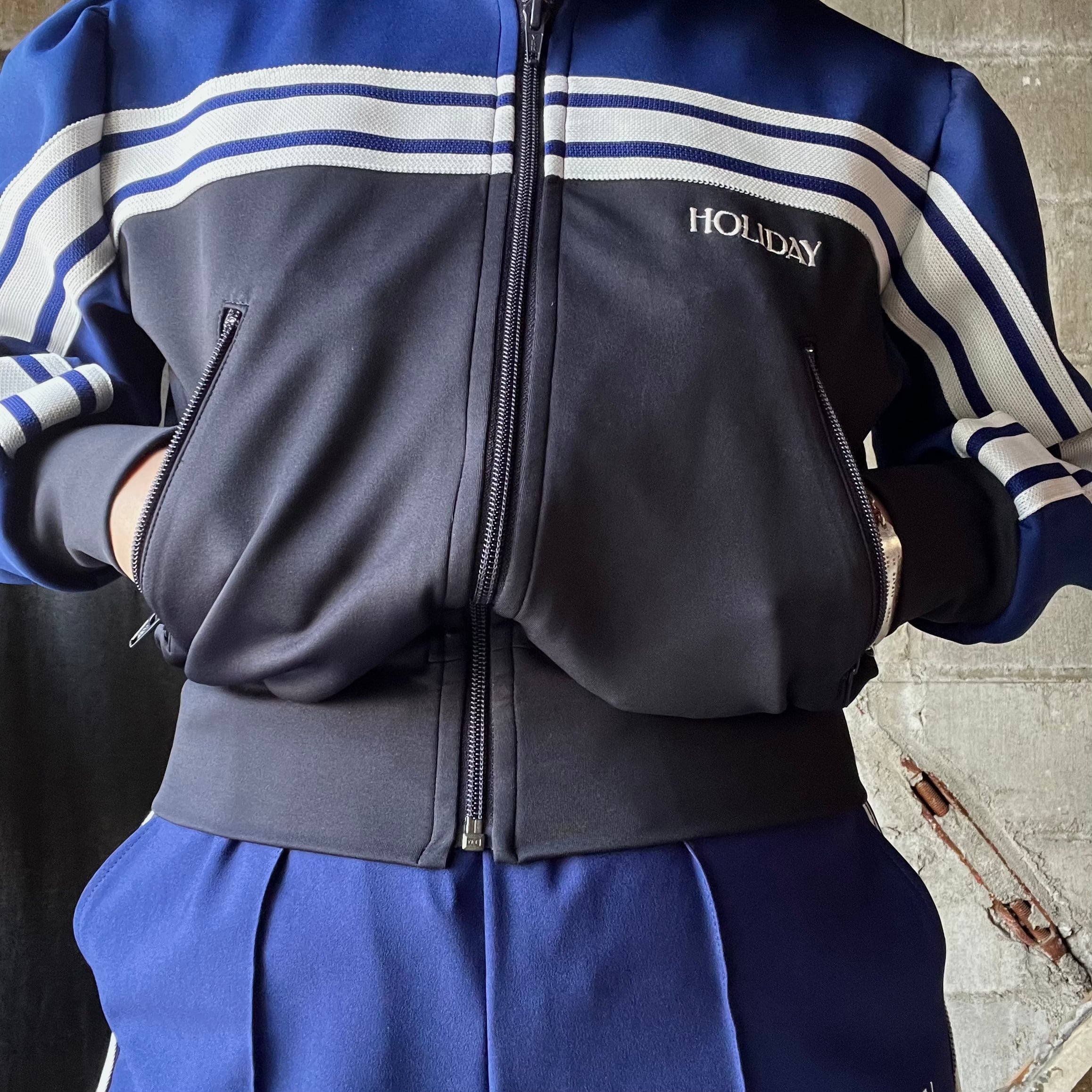 トップス holiday PUFF SLEEVE TRACK JACKET HOLIDAY】 puff sleeve track jacket (navy） | olaf