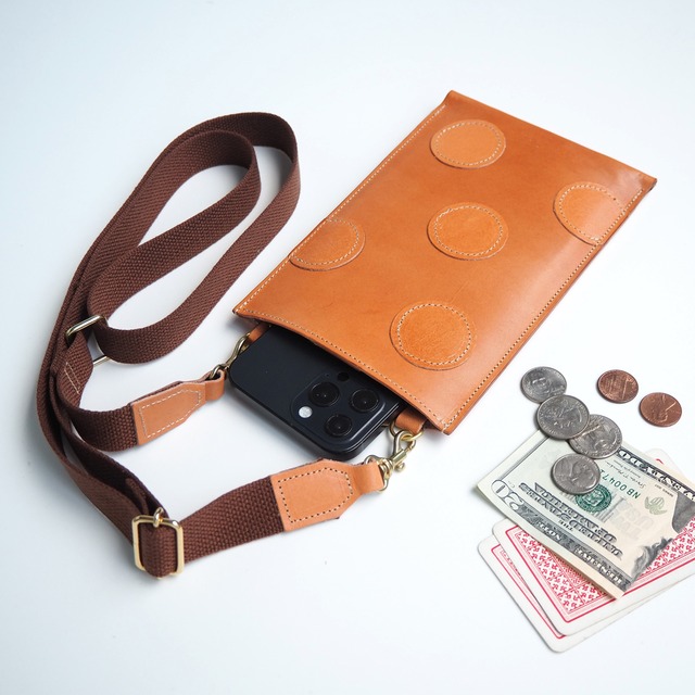 Slim smartphone pochette (oil leather polka dot patchwork) smartphone shoulder