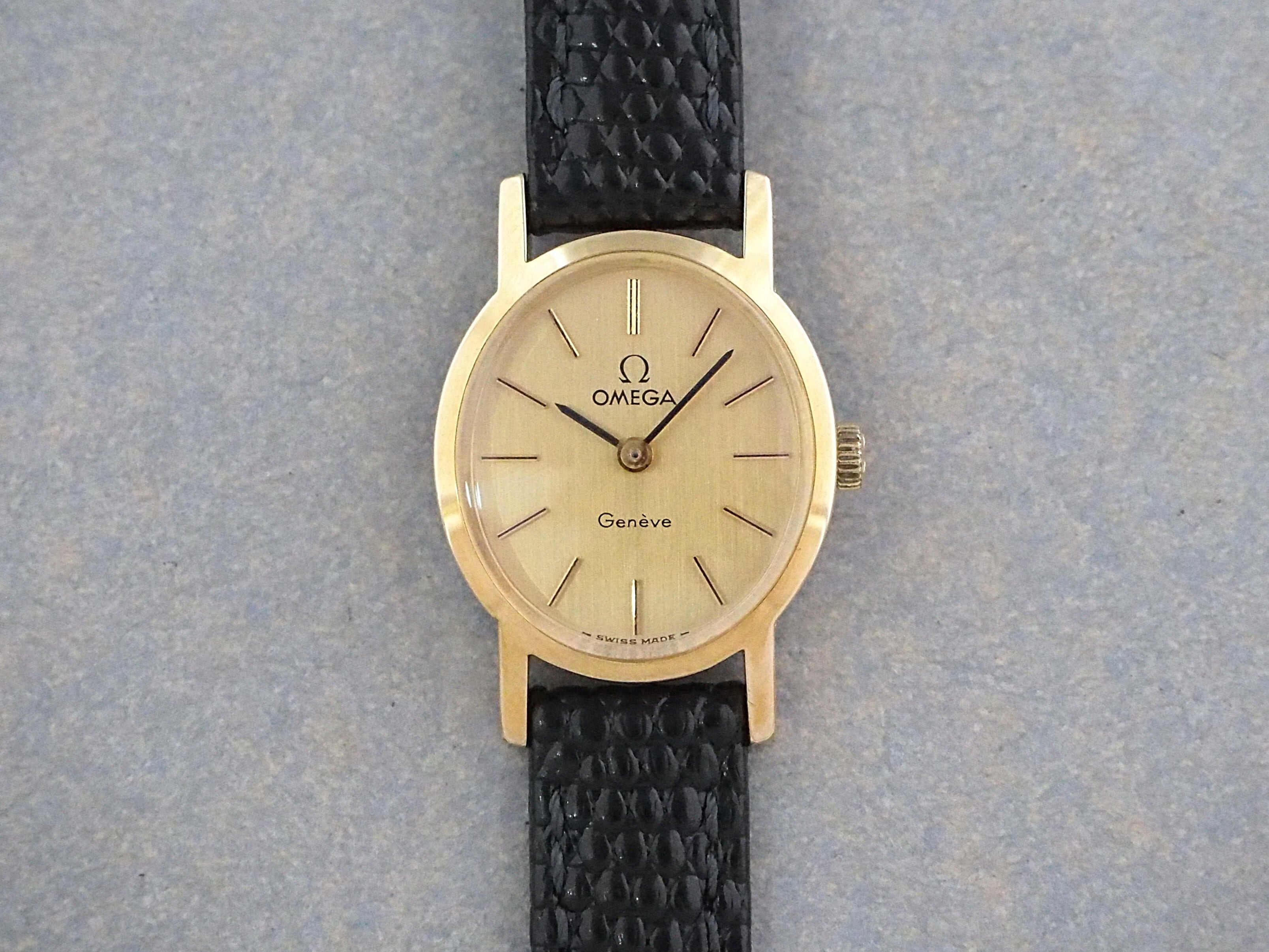 Vintage watch | L o'clock