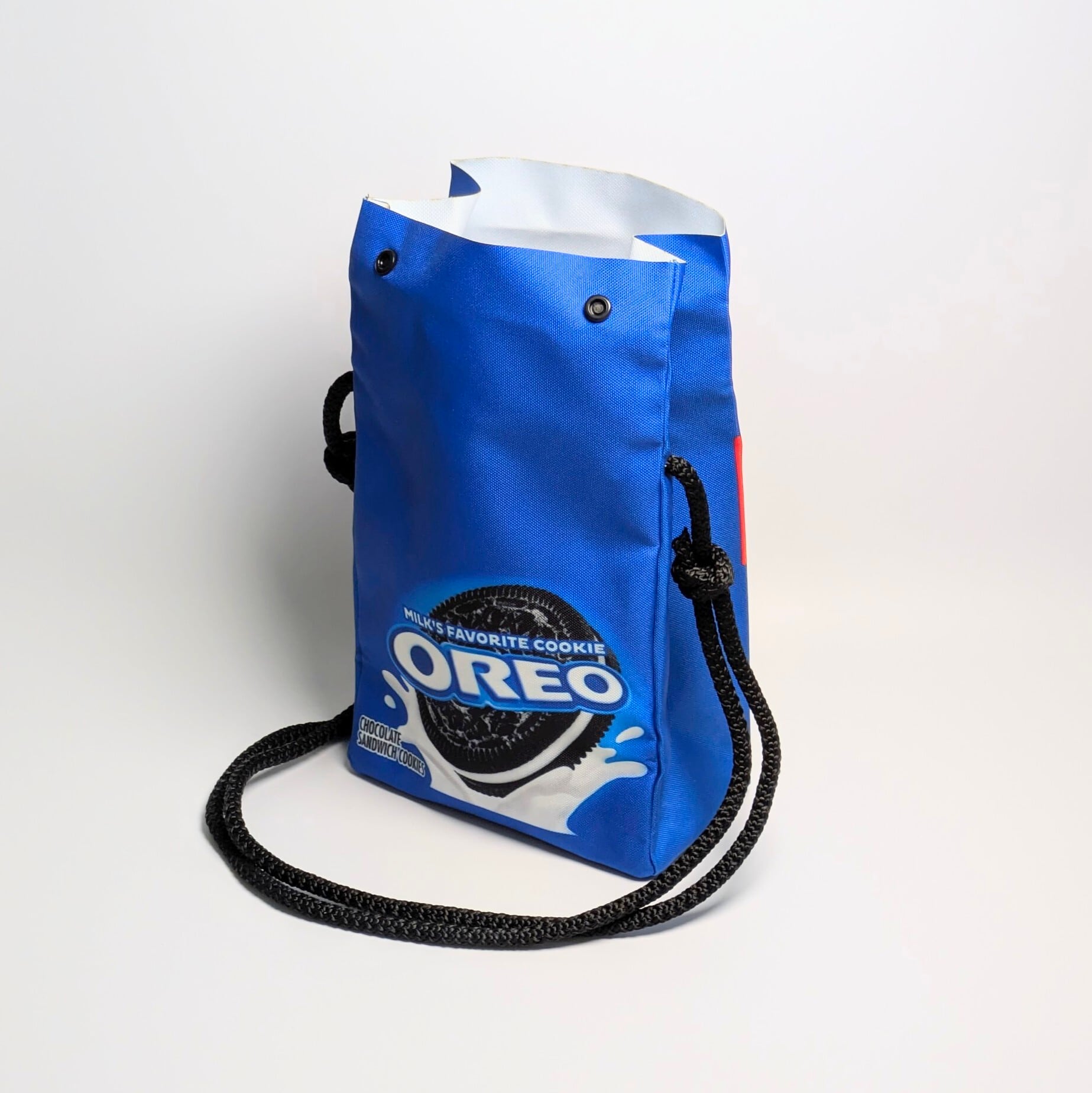 オレオ(OREO)】ロープショルダーバッグ＊パッケージ風 / Food Bag