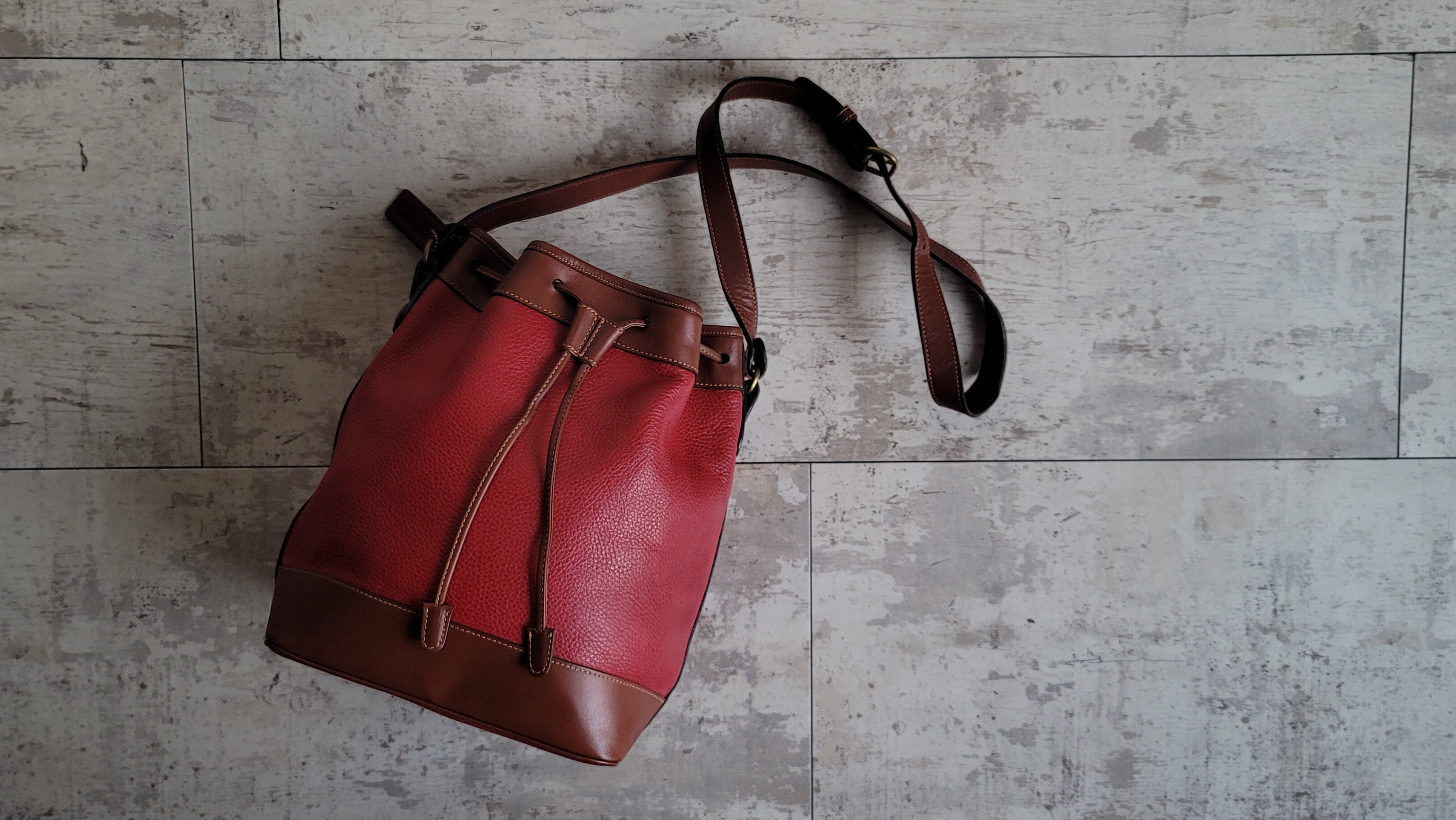 美品✨コーチ ヴィンテージ ショルダーバッグ 巾着 ブラウン レザー  