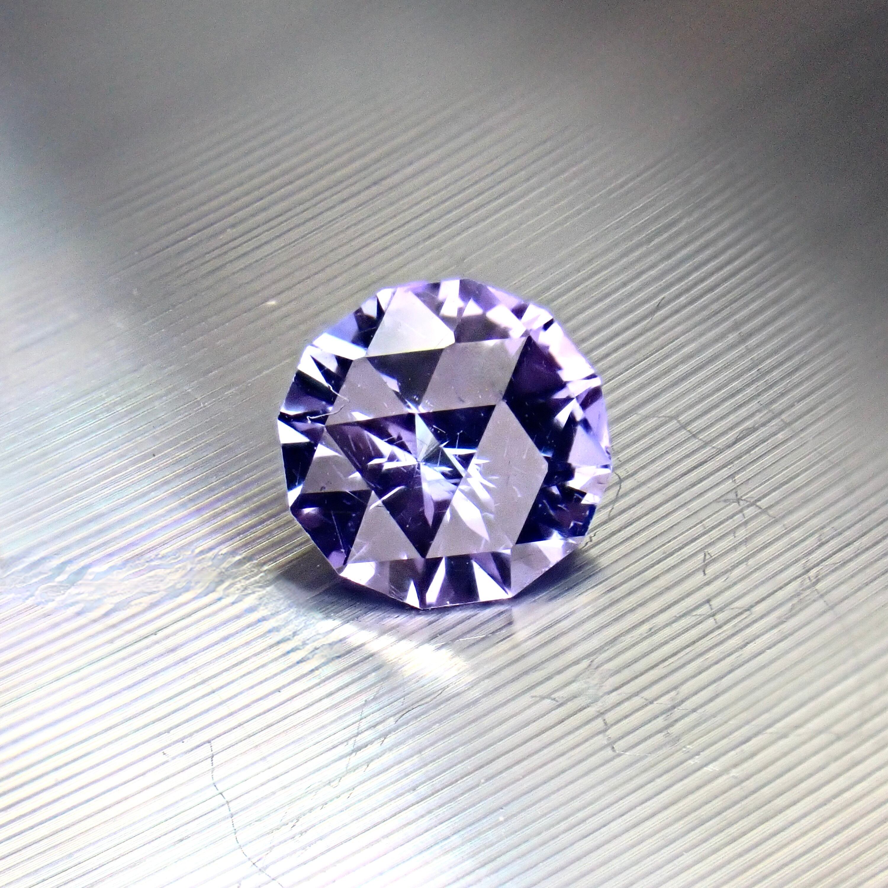 【Original Cut】夜空色に煌めくローズカット 0.32ct 天然 タンザナイト