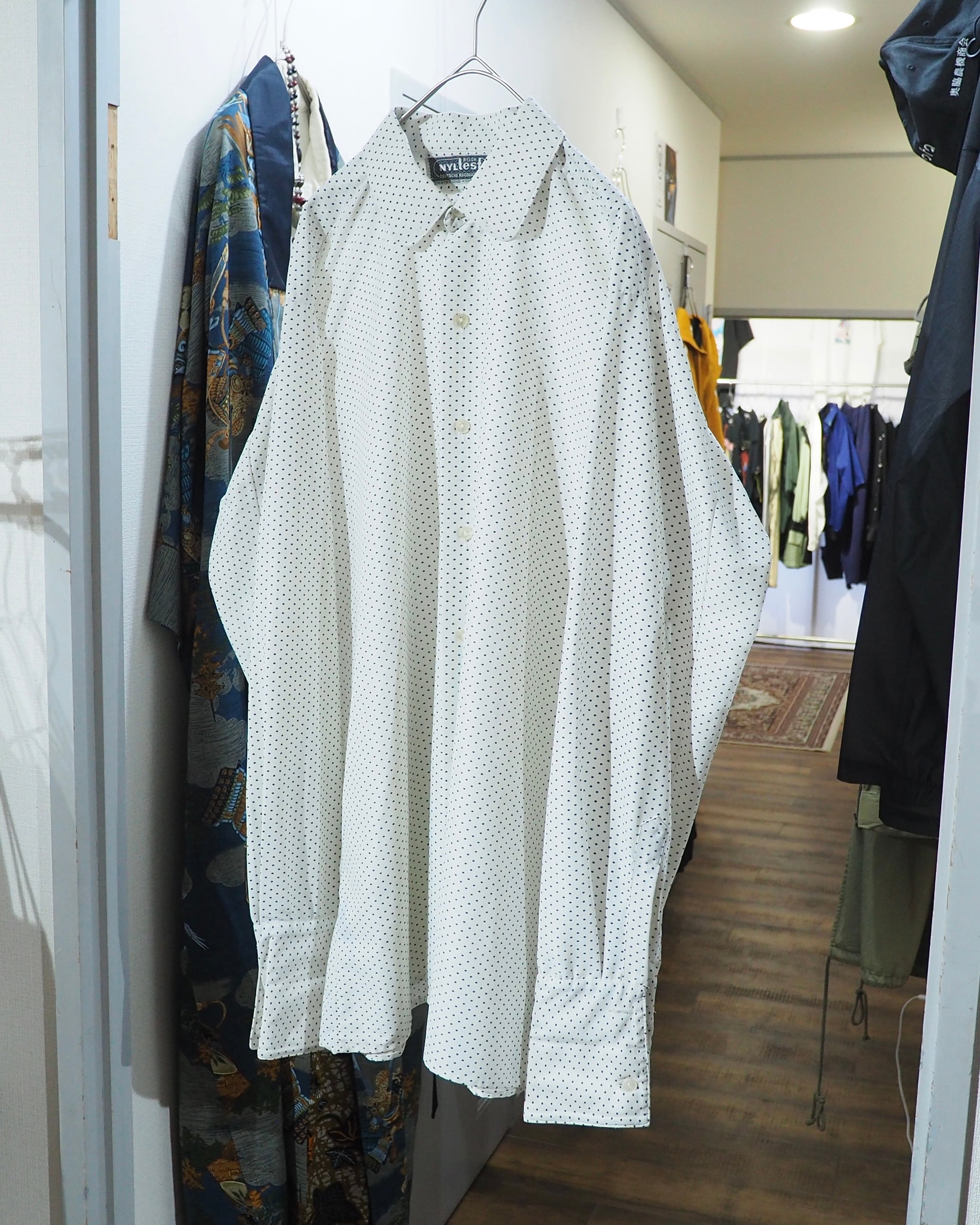 1970s ” Nyltest ” Dot pattern vintage Drape loose shirt