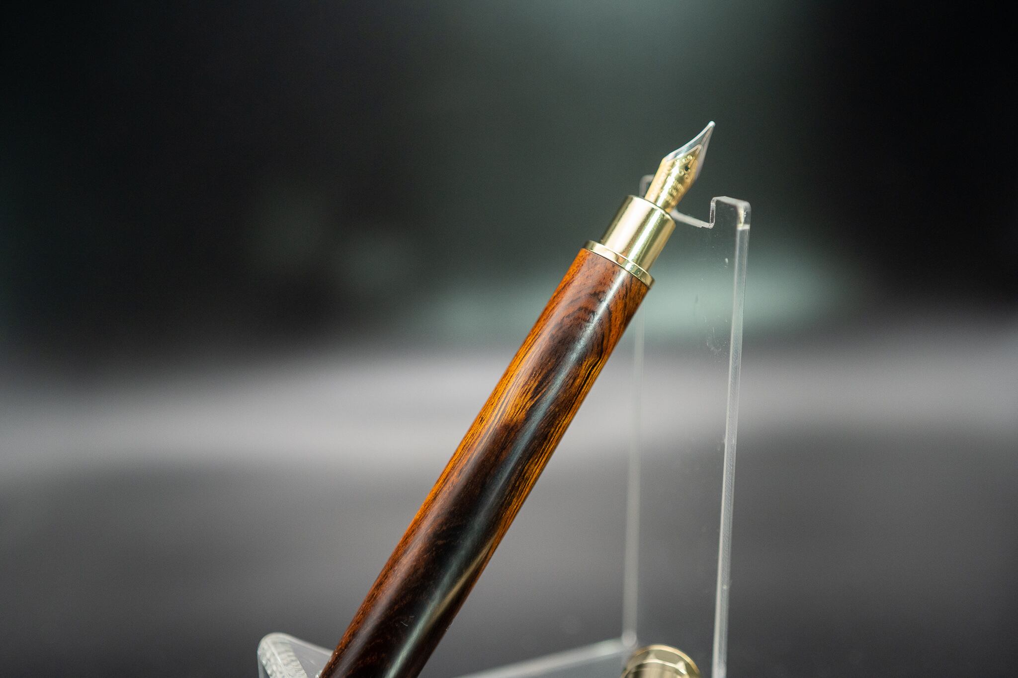 砂漠の宝石】 デザートアイアンウッド gold 万年筆 | 木軸ペン工房 金杢犀