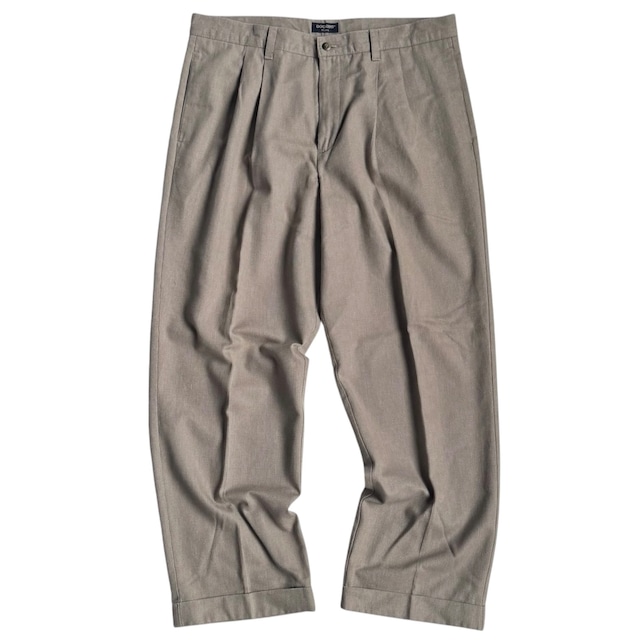 DOCKERS slacks