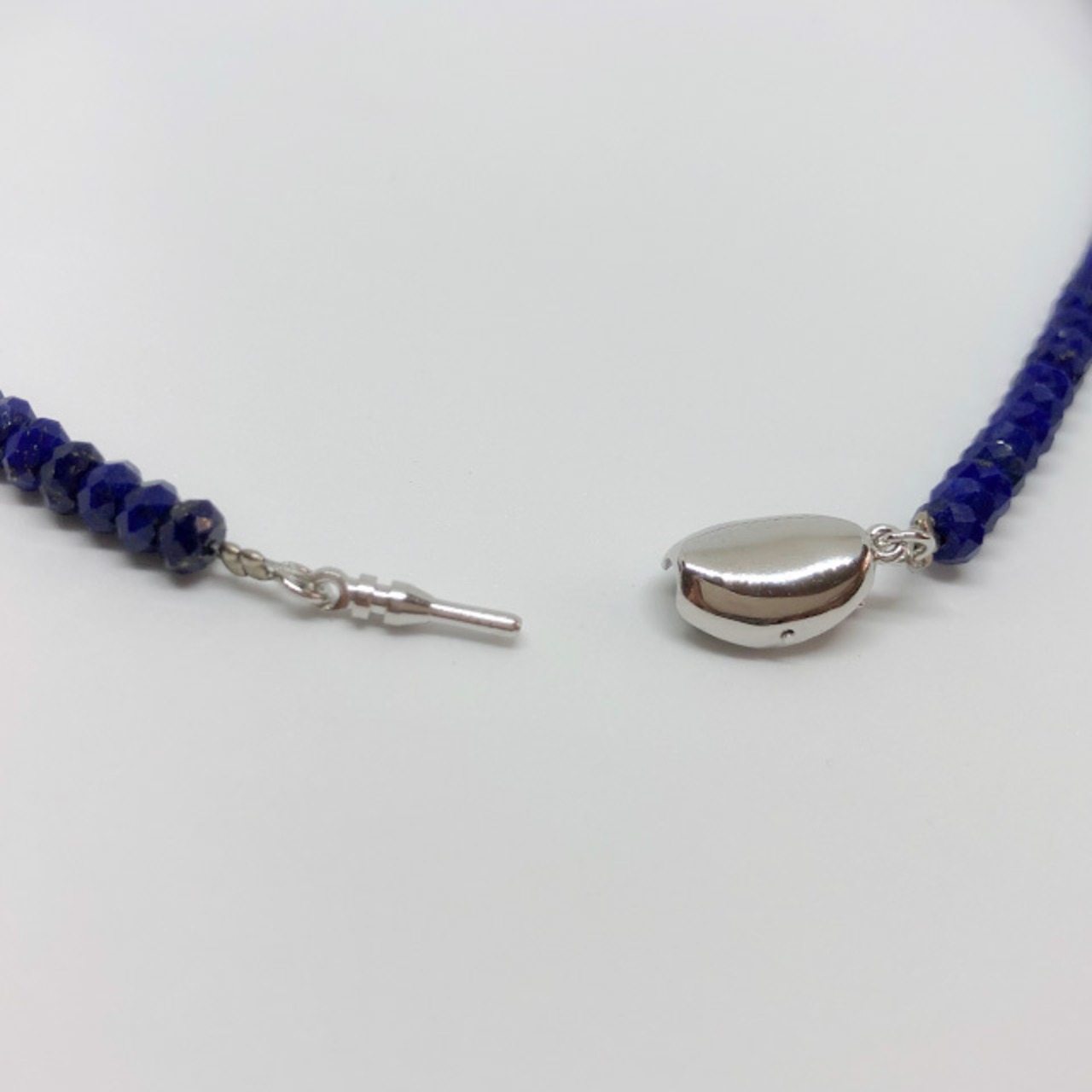 在庫限り！ 煌めくラピスラズリネックレス ne1092