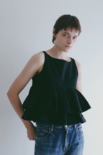 MANOF SQUARE TIERED BLOUSE 3色展開