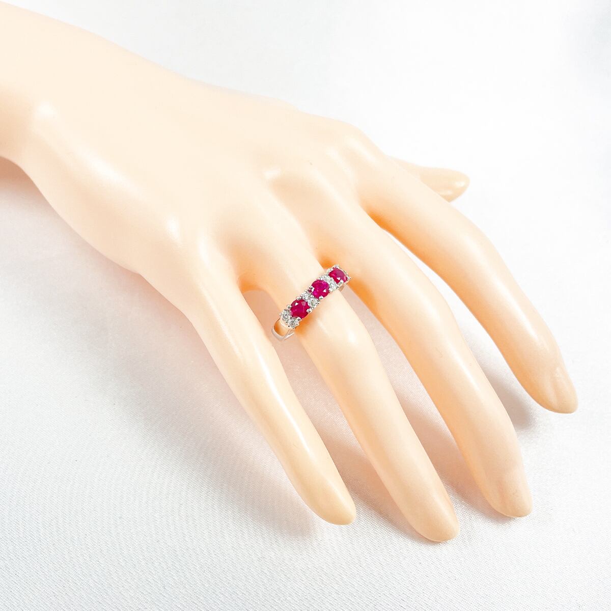 PT900 ルビー ダイヤモンド リング 12号 R:0.91ct D:0.55ct プラチナ 