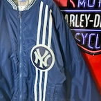 adidas × Yankees / ナイロンジャケット 中綿入り スリーライン ヤンキース