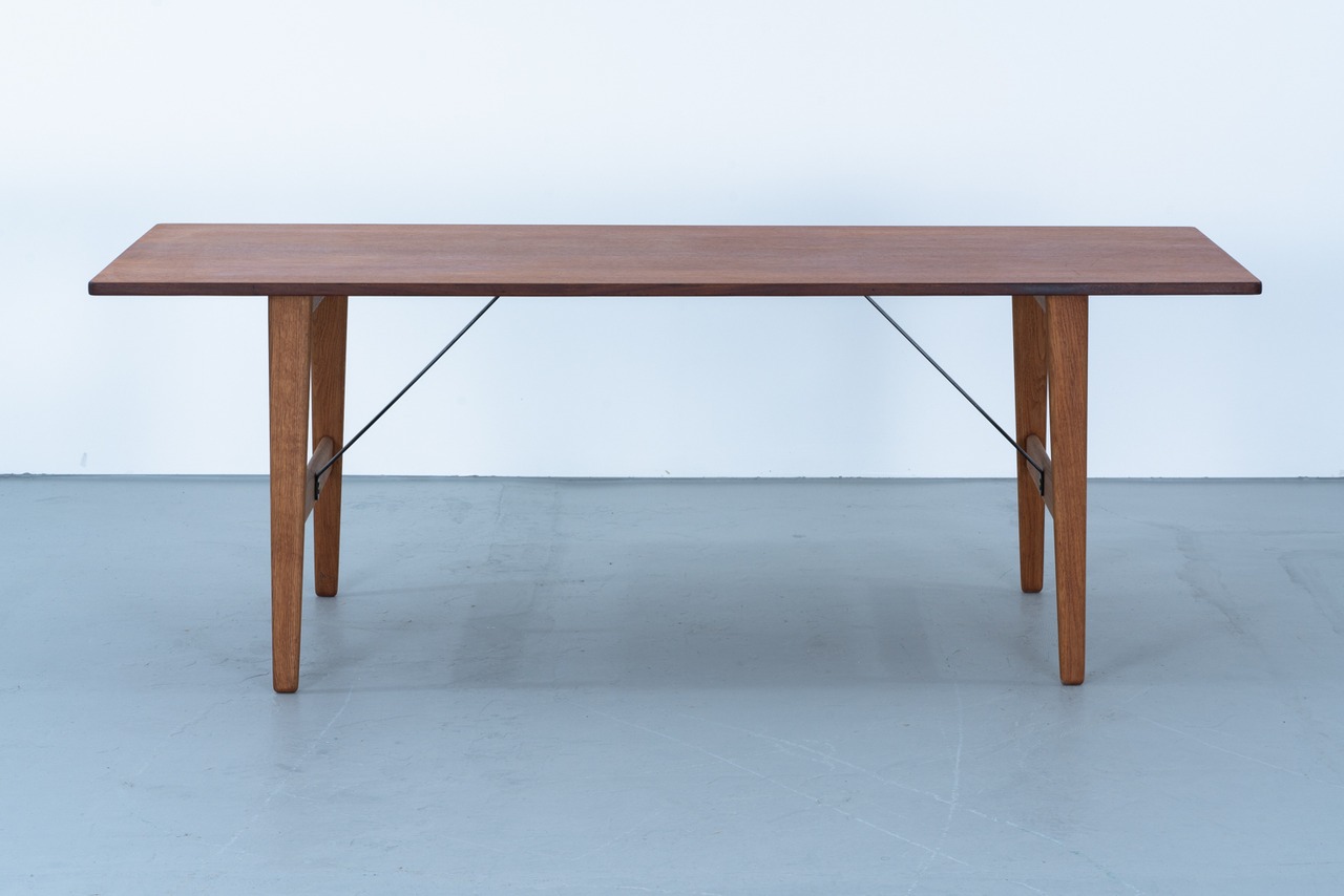 Børge Mogensen | Model.281 Low Dining table