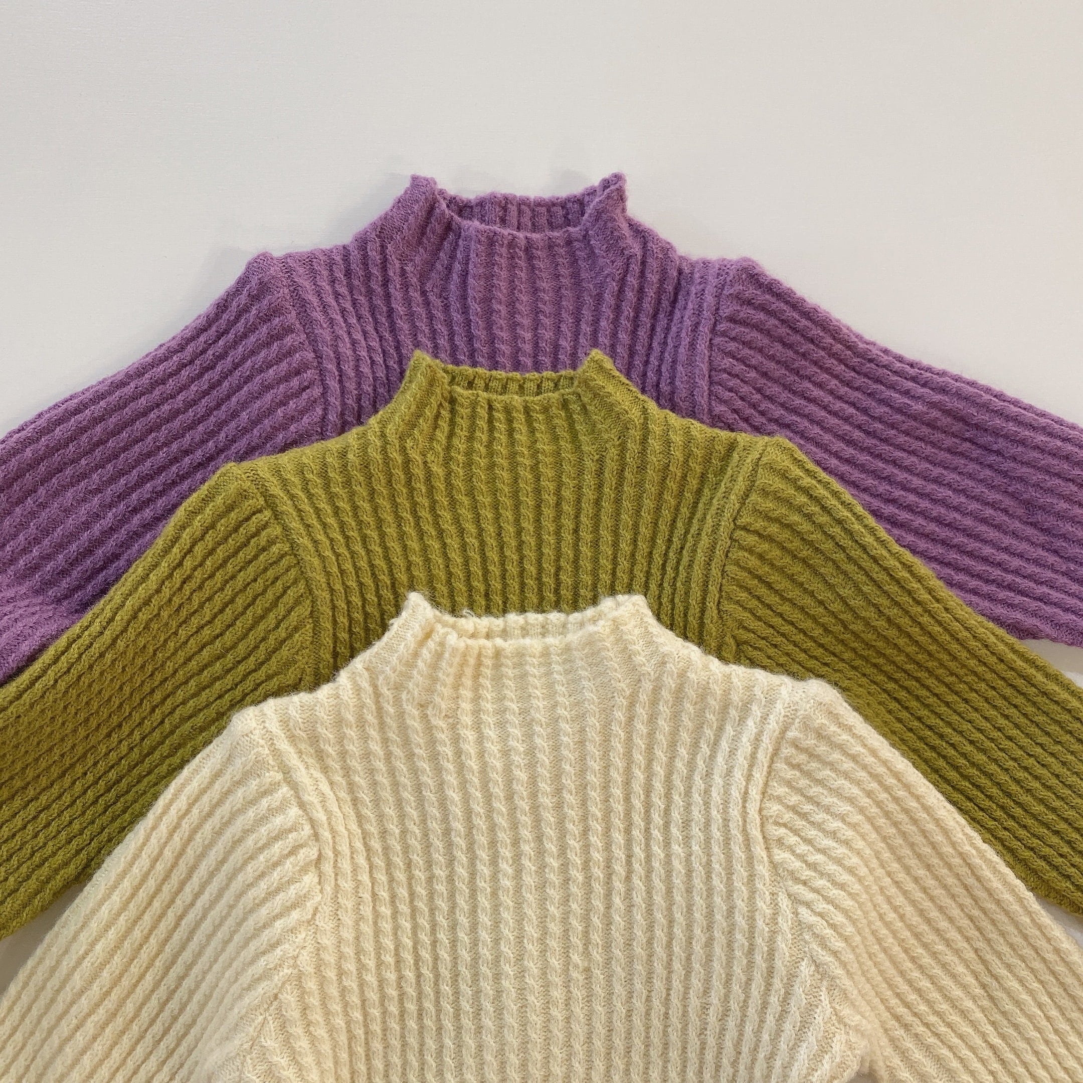 90,100,110cm　フレアスリーブニット