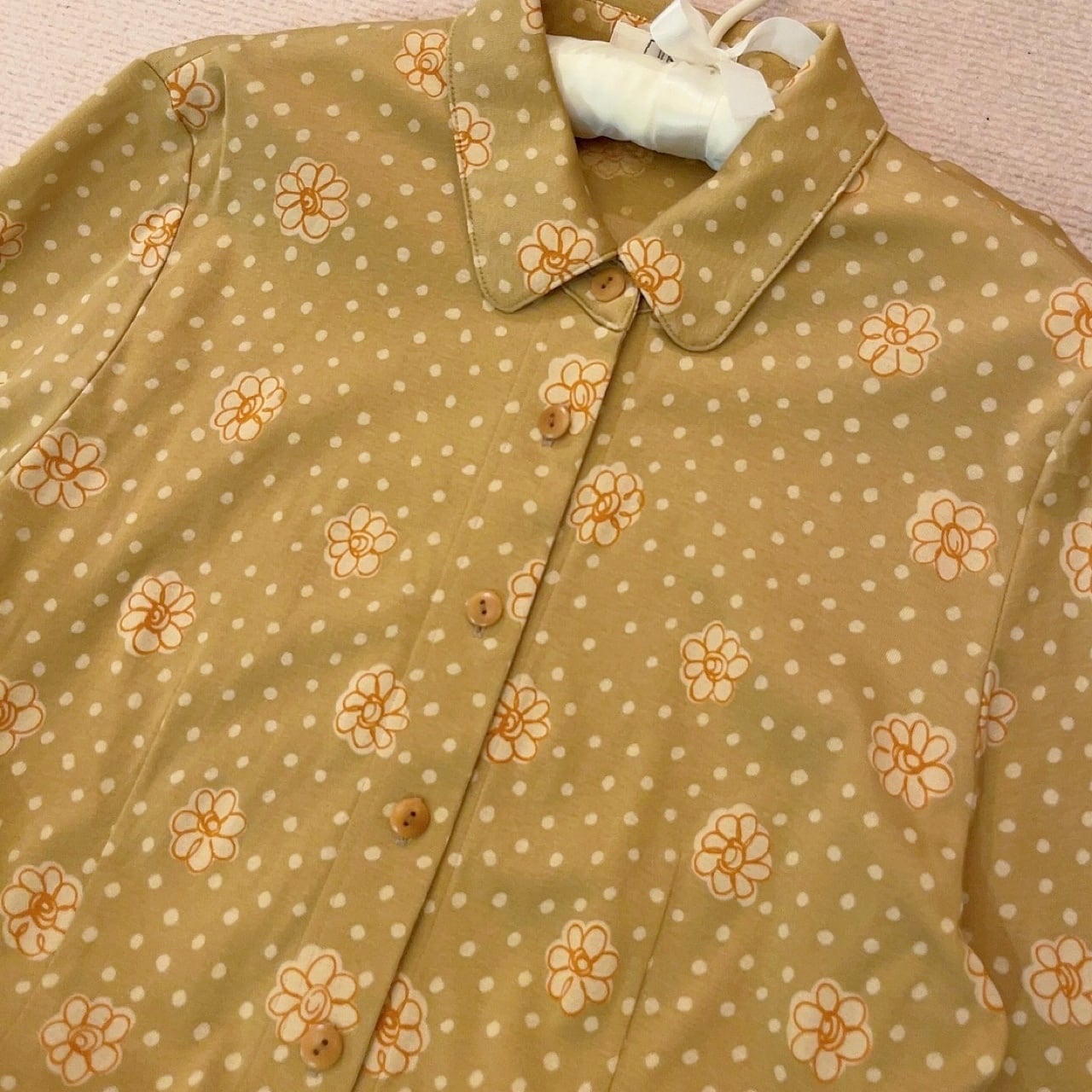 handwriting flower dot printed blouse