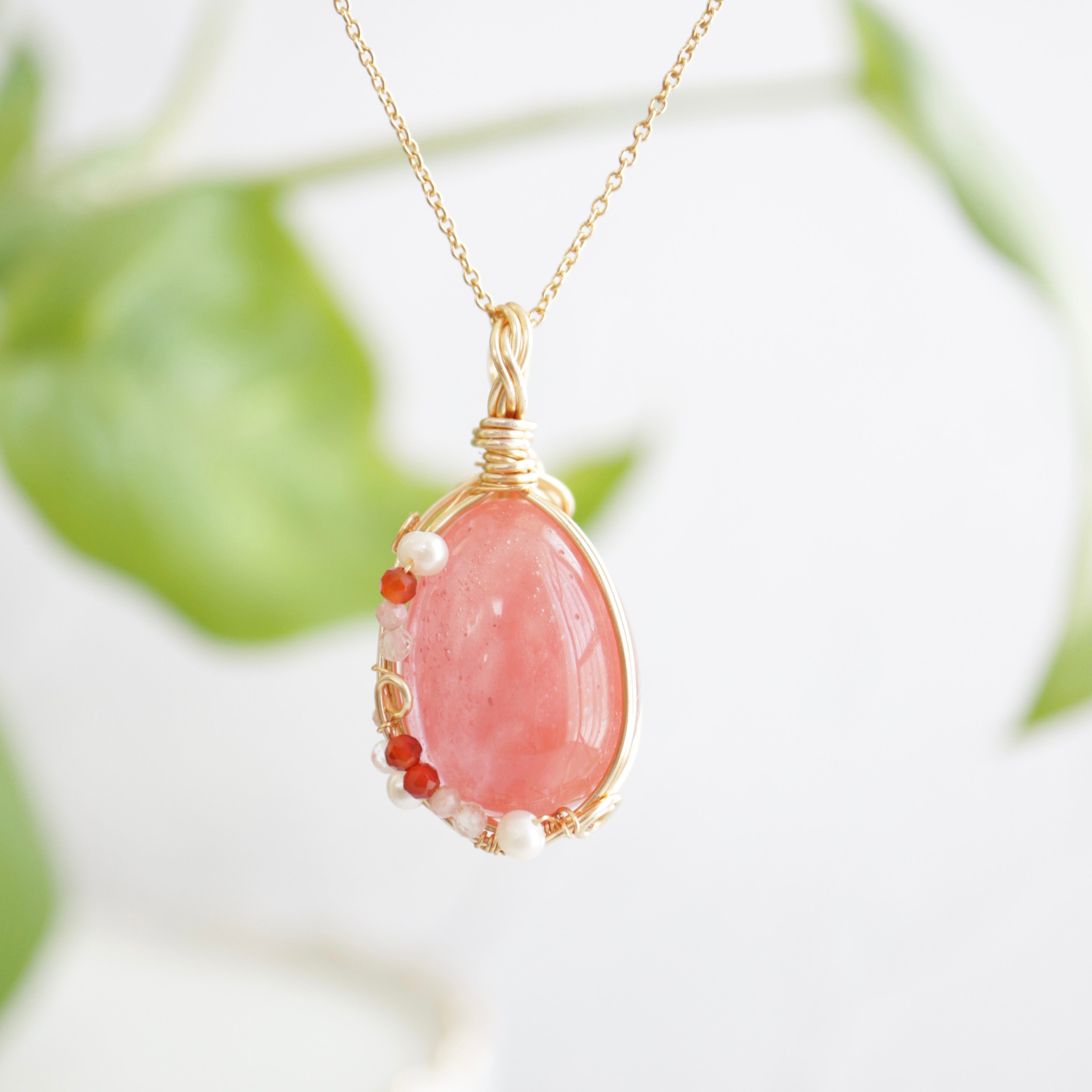 チェリークォーツ 玉子型 ワイヤーラッピング