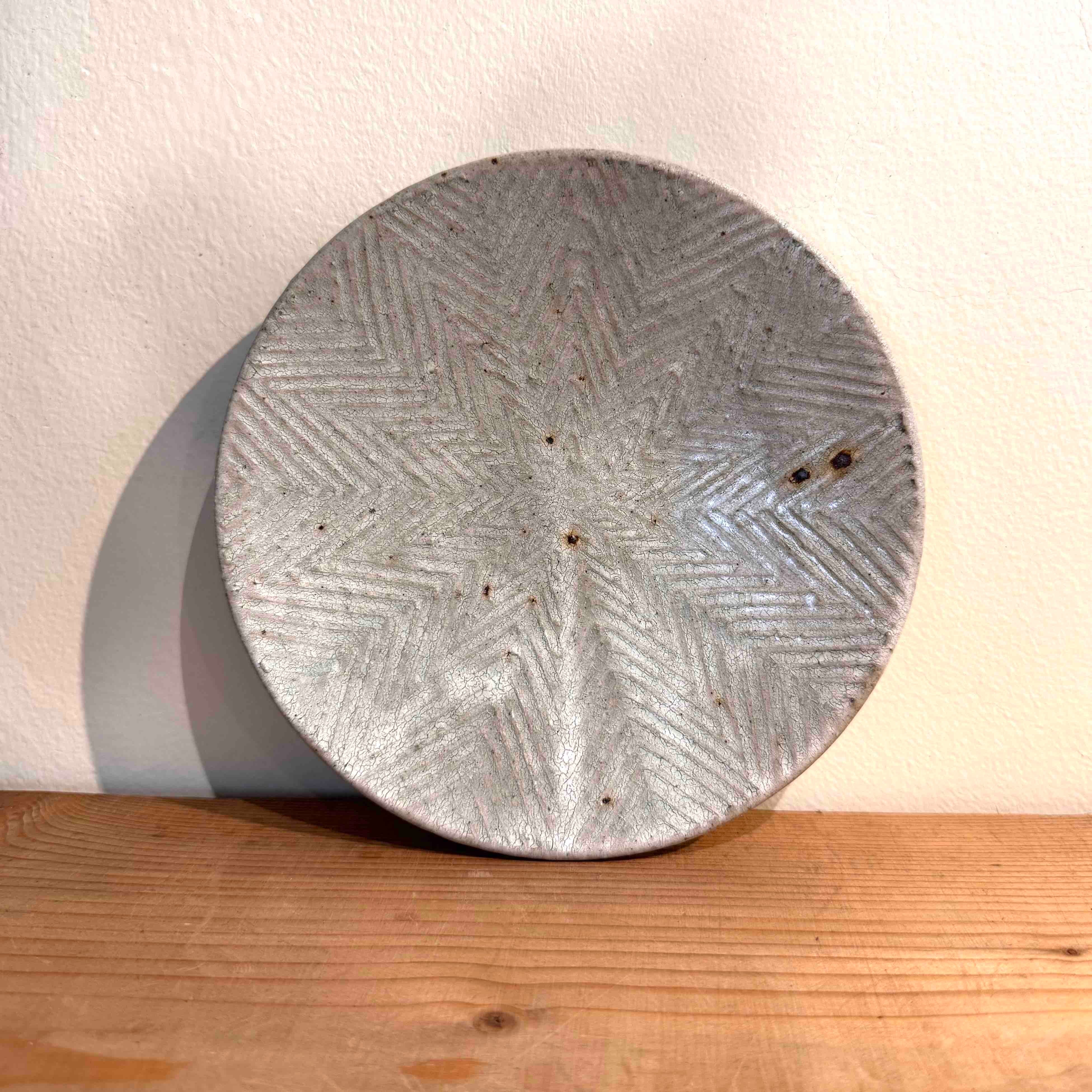 池田大介 ヘリンボーンヒビ粉引5寸皿