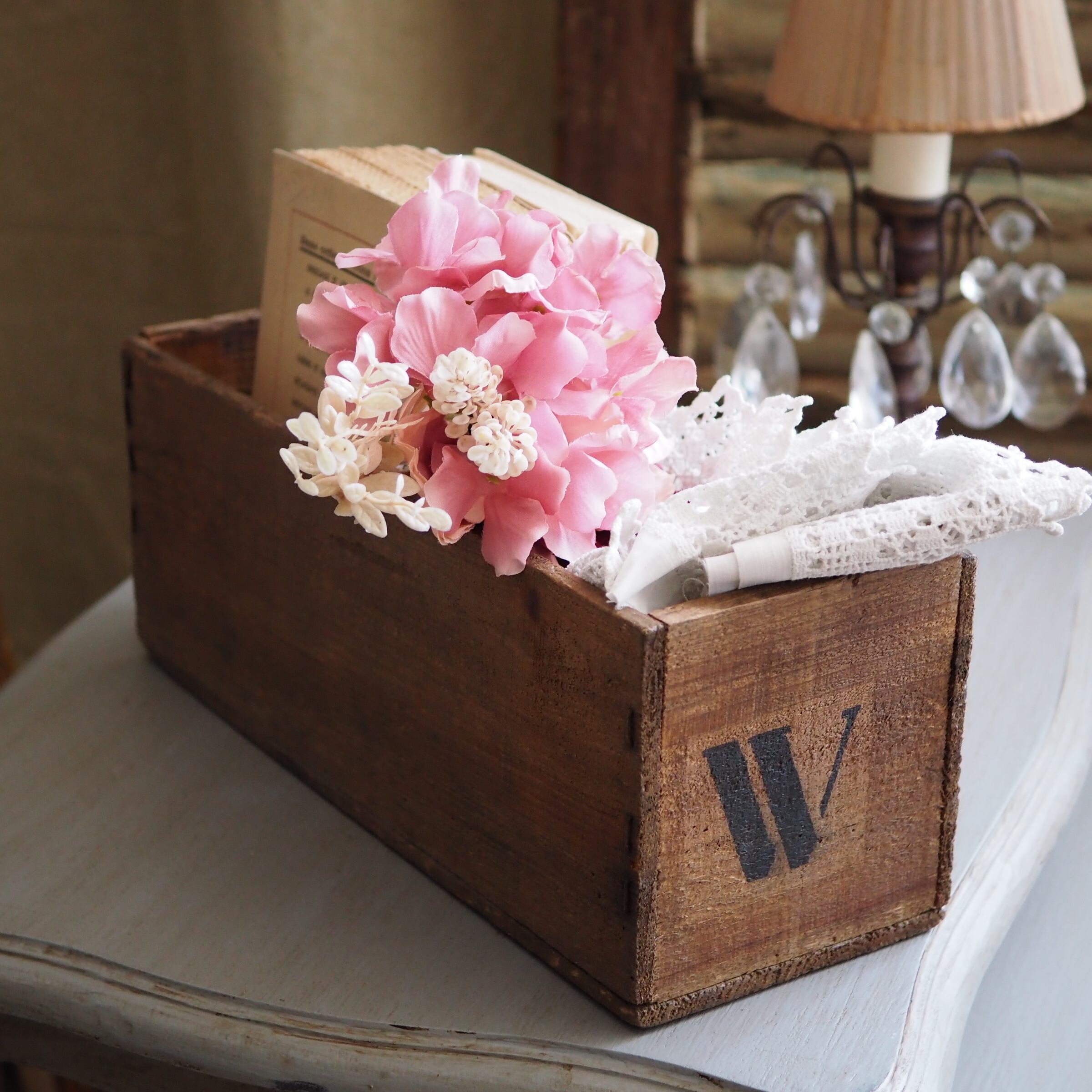 アンティークの木箱W,3