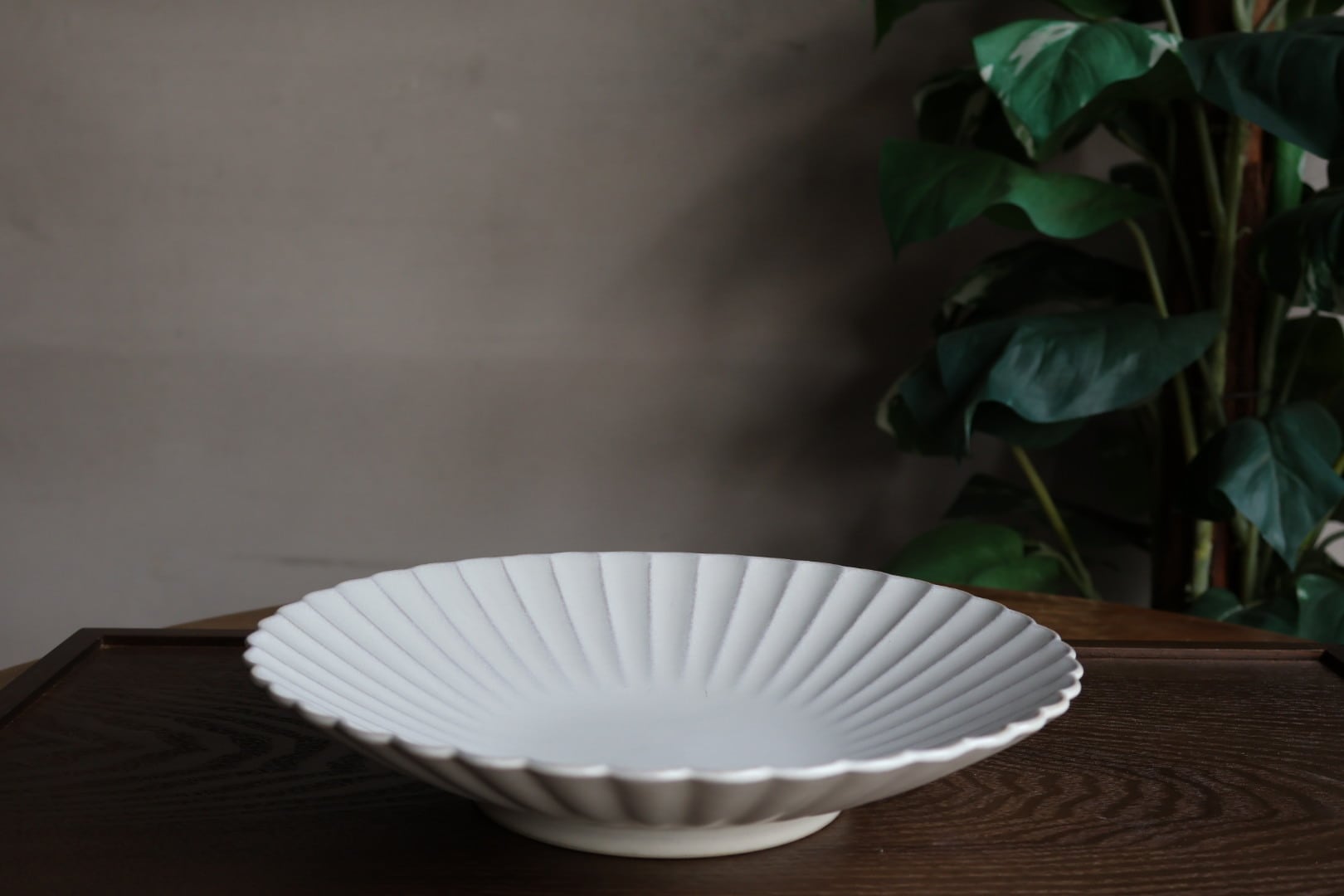 瀬戸焼 Hana 花皿 L ぎんはく | うつわ通販 土岐陶器店 / ONLINE SHOP