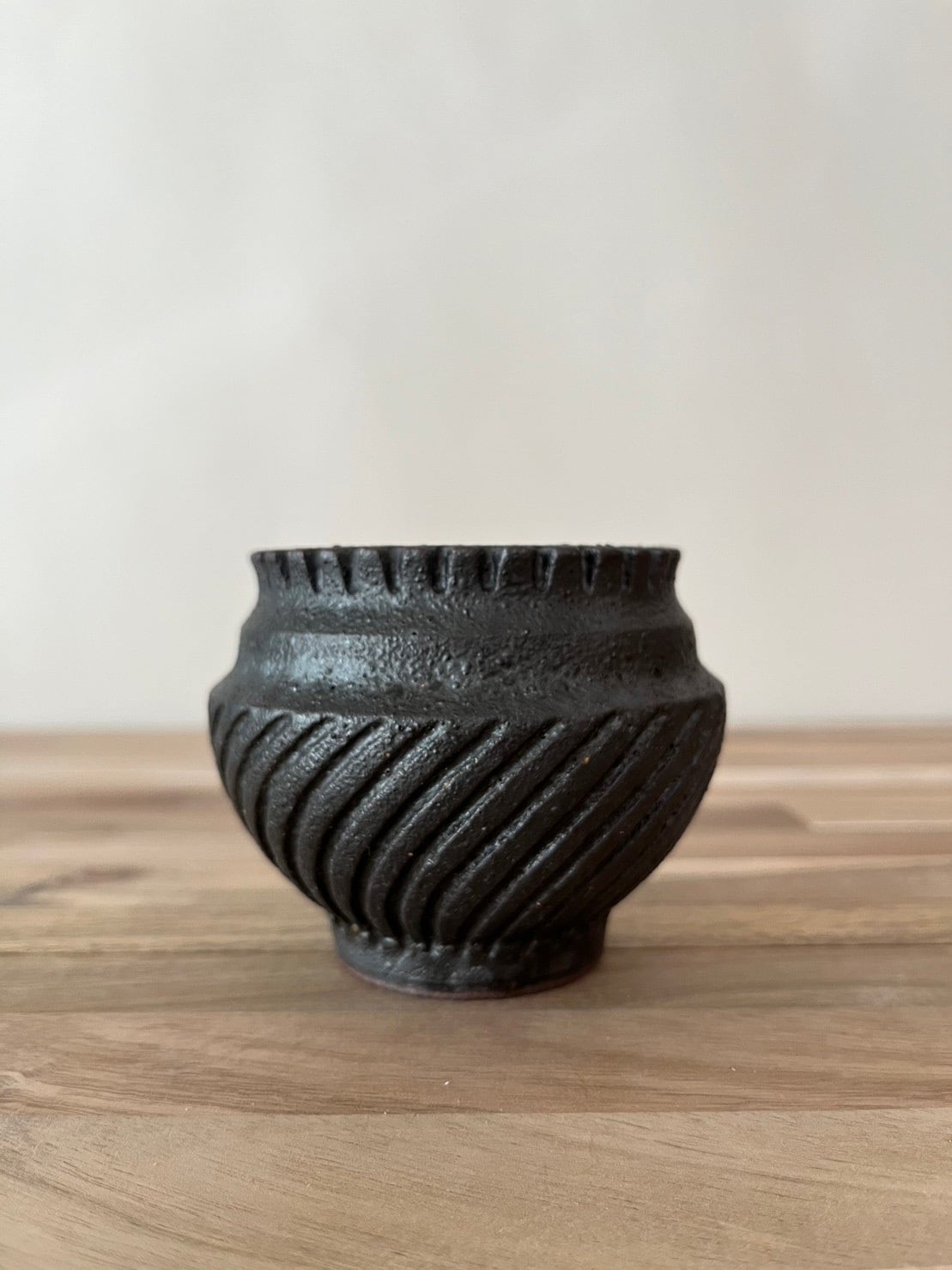 寒川義雄 白磁 花器 一輪挿し 小壺 壺 工芸 陶芸 寒川義雄 白磁 花器