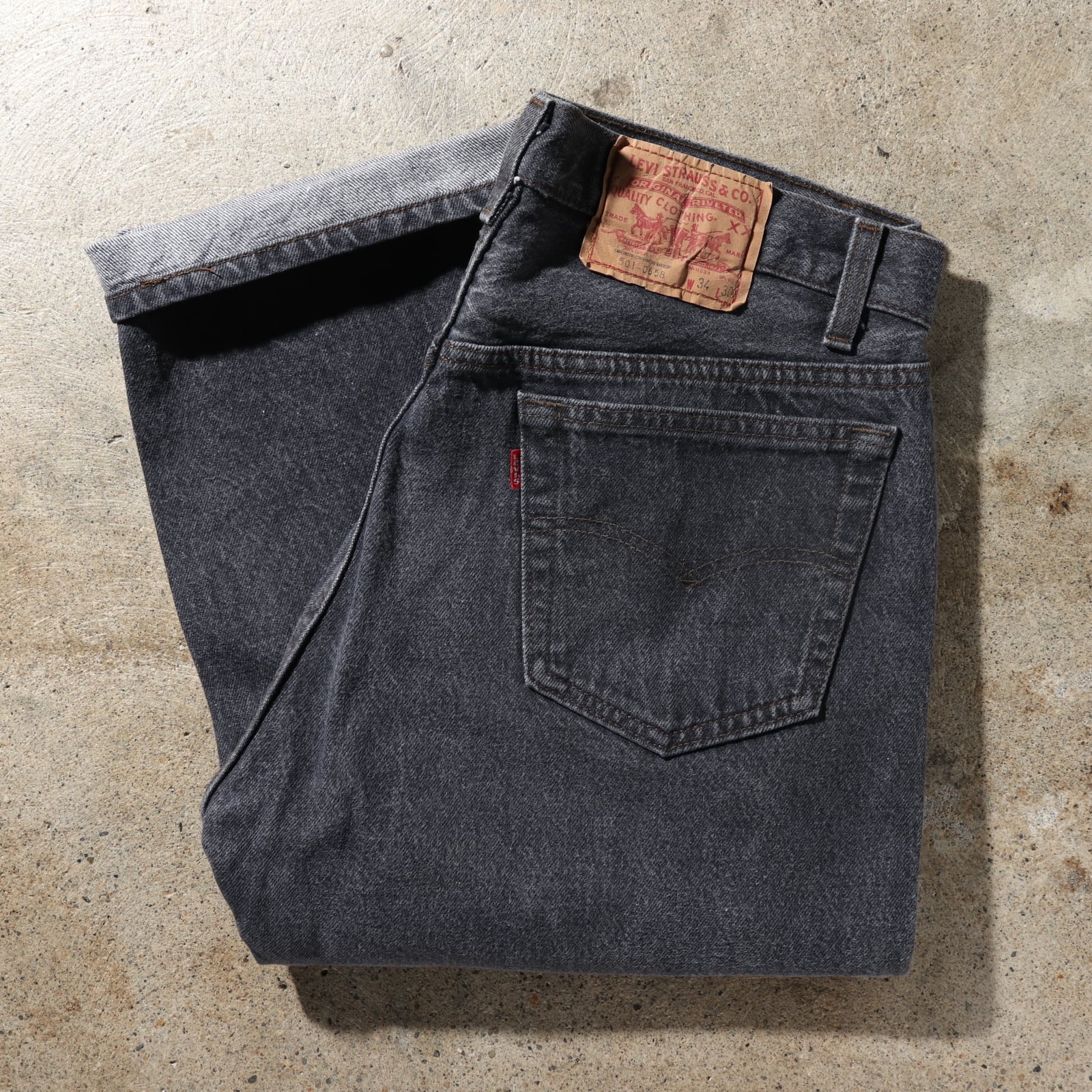 美品 34×30 先染め 501 米国製 82年製 Levi's ブラックデニムパンツ 黒