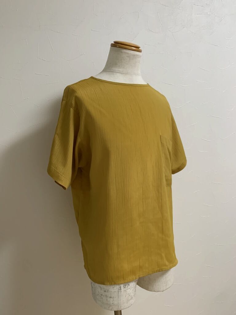 1990's Crinkle Design Crew Neck Cut and Sewn